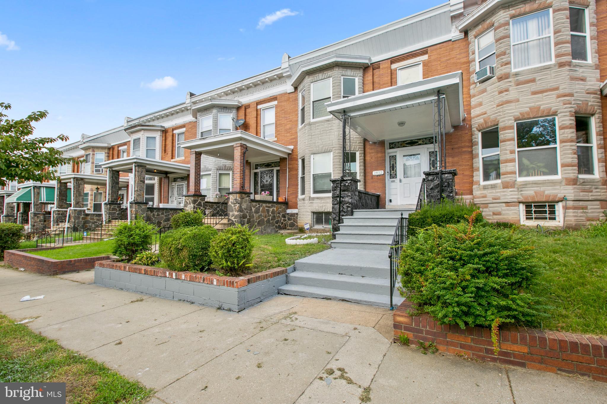 EVERGREEN LAWN - Residential Lease