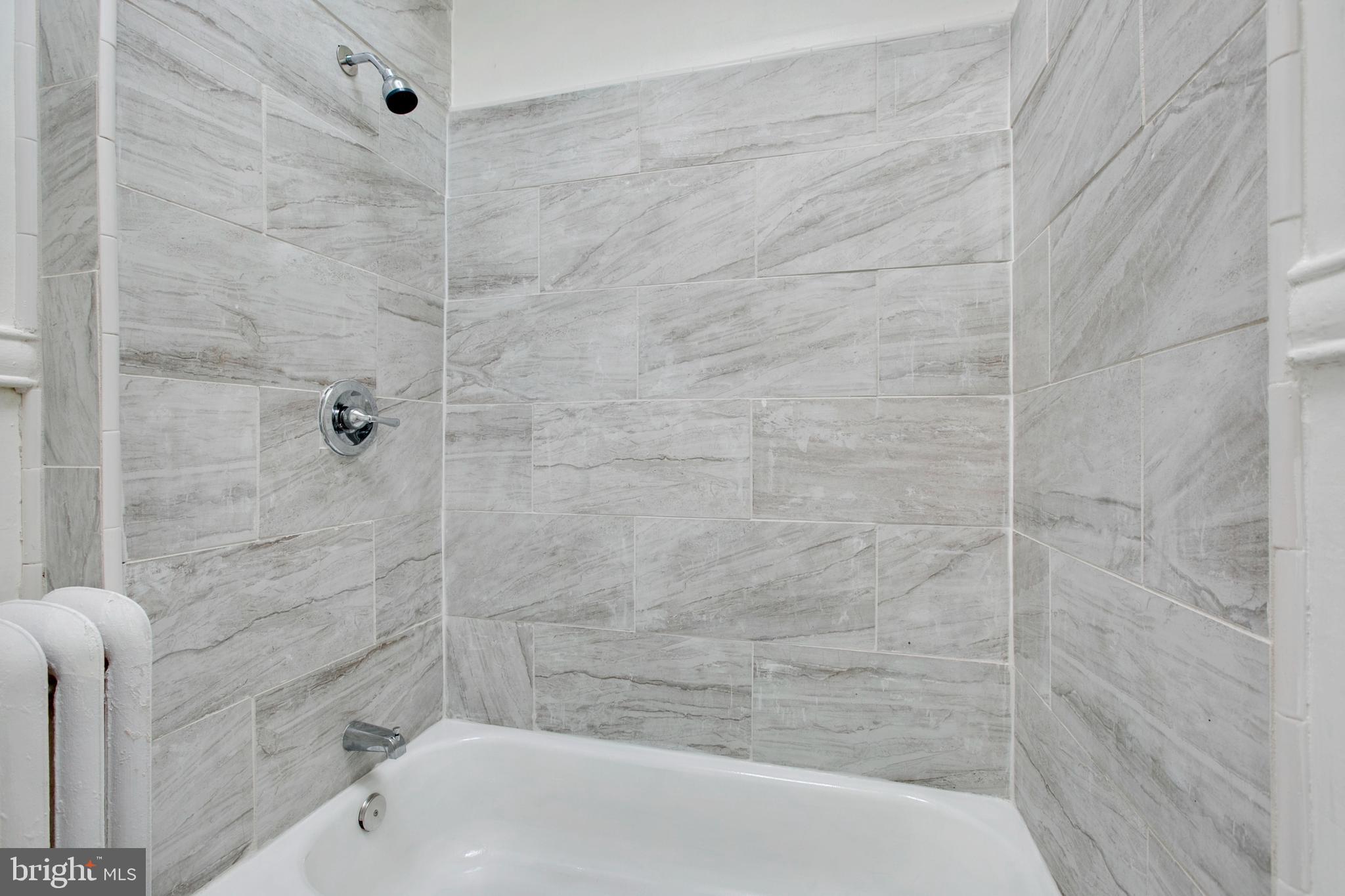 EVERGREEN LAWN - Residential Lease