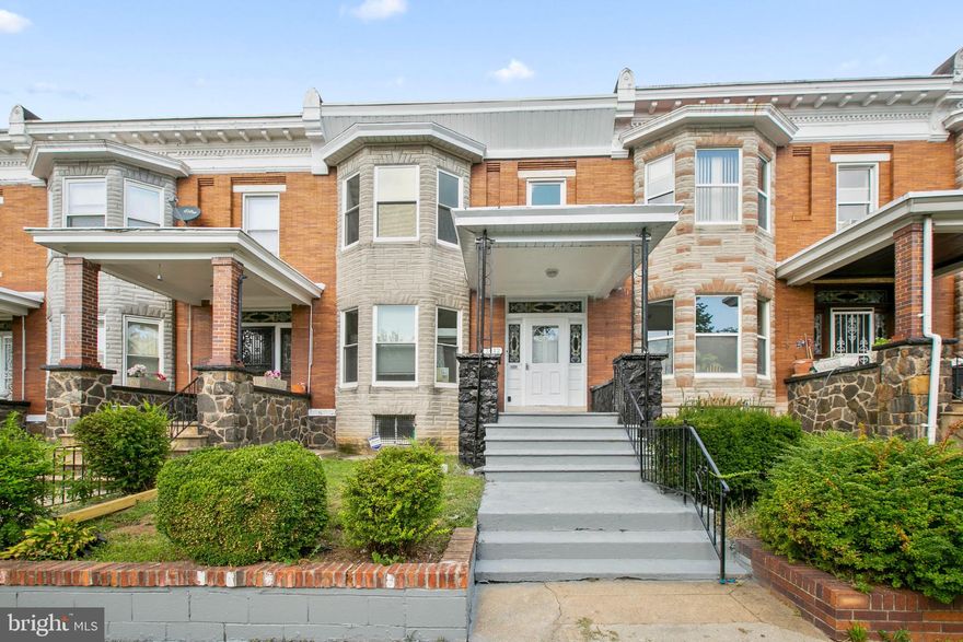 JUST RENOVATED HOME!! FOUR BED 2.5 BATH, FRESH PAINT, UPDATED APPLIANCES!  THIS HOME HAS A LARGE PARTIALLY FINISHED BASEMENT GREAT FOR STORAGE, LARGE LIVING ROOM AND DINING ROOM!  HOME HAS EASY STREET PARKING!  PROFESSIONALLY MANAGED!  SCHEDULE YOUR SHOWING TODAY!