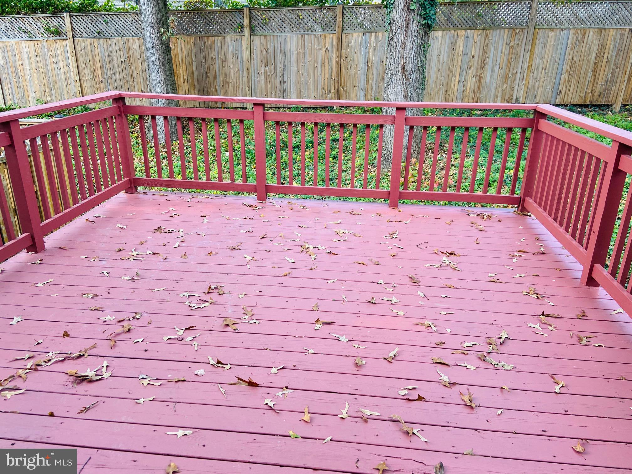 CARRIAGE PINES/LAKE VILL - Residential