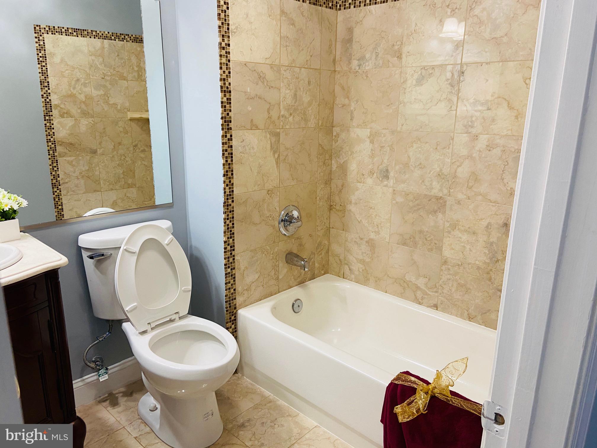 CARRIAGE PINES/LAKE VILL - Residential