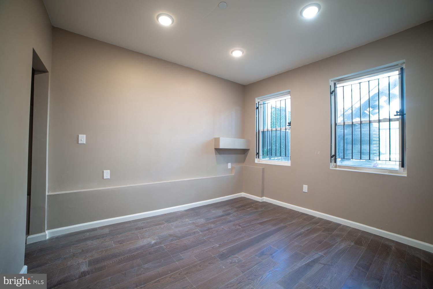 TEMPLE UNIVERSITY - Residential Lease