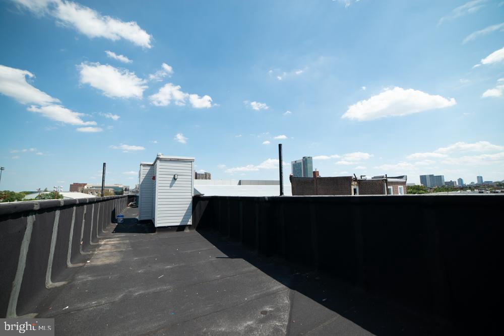 TEMPLE UNIVERSITY - Residential Lease