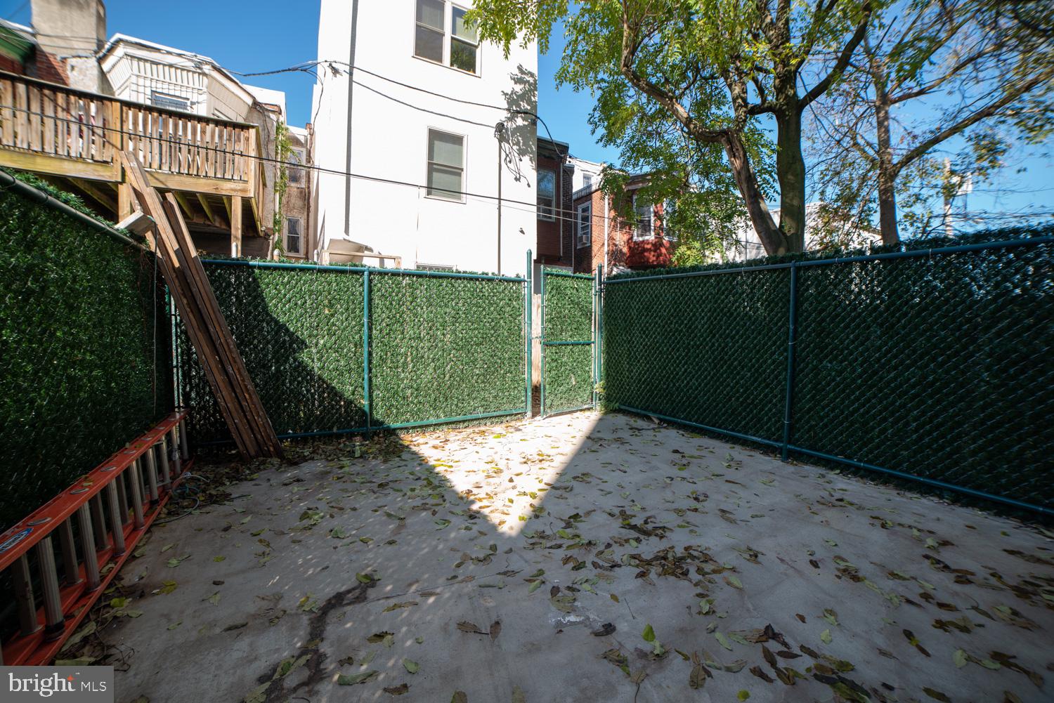 TEMPLE UNIVERSITY - Residential Lease