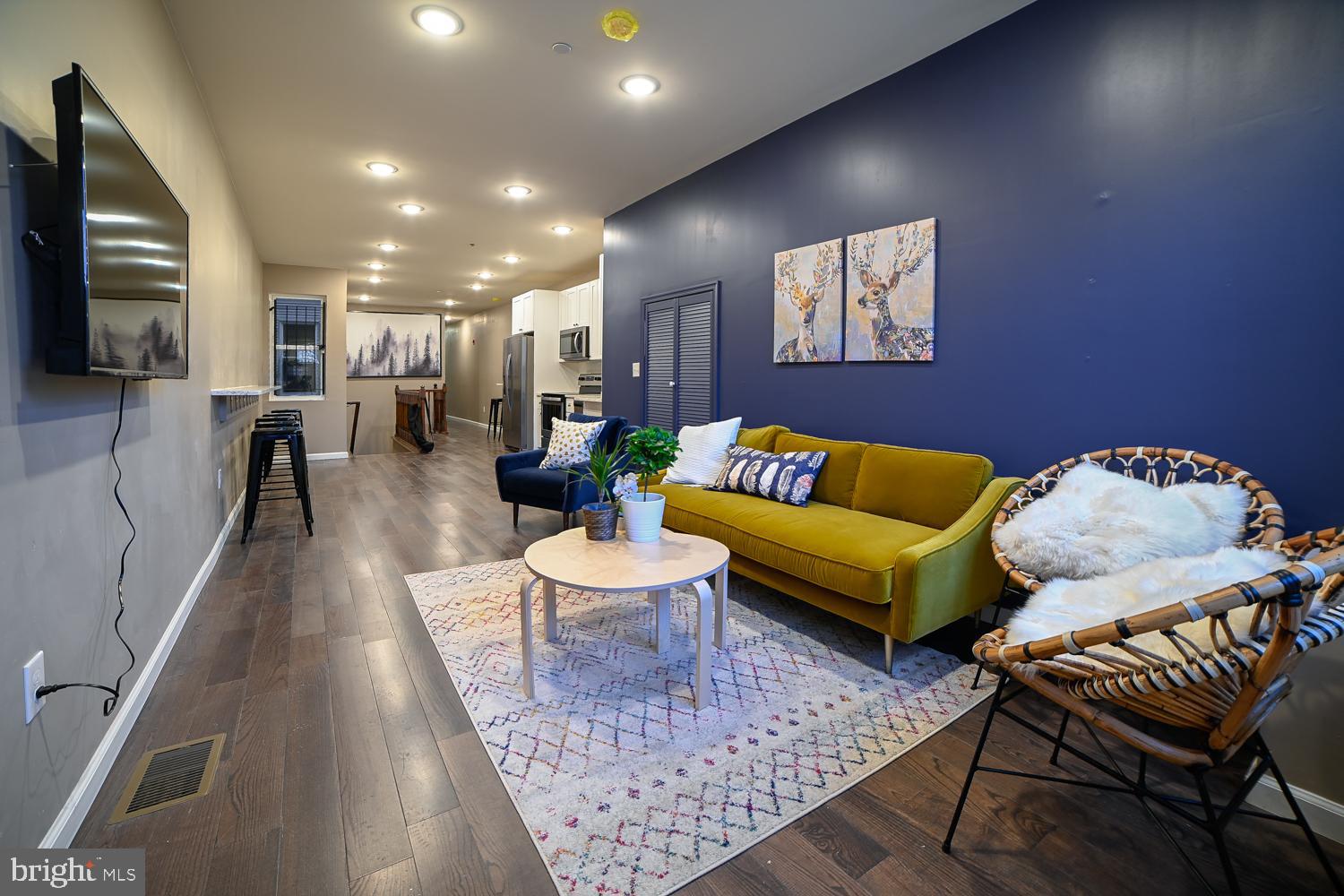 TEMPLE UNIVERSITY - Residential Lease