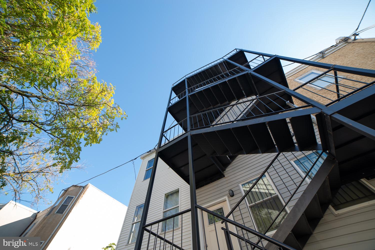 TEMPLE UNIVERSITY - Residential Lease