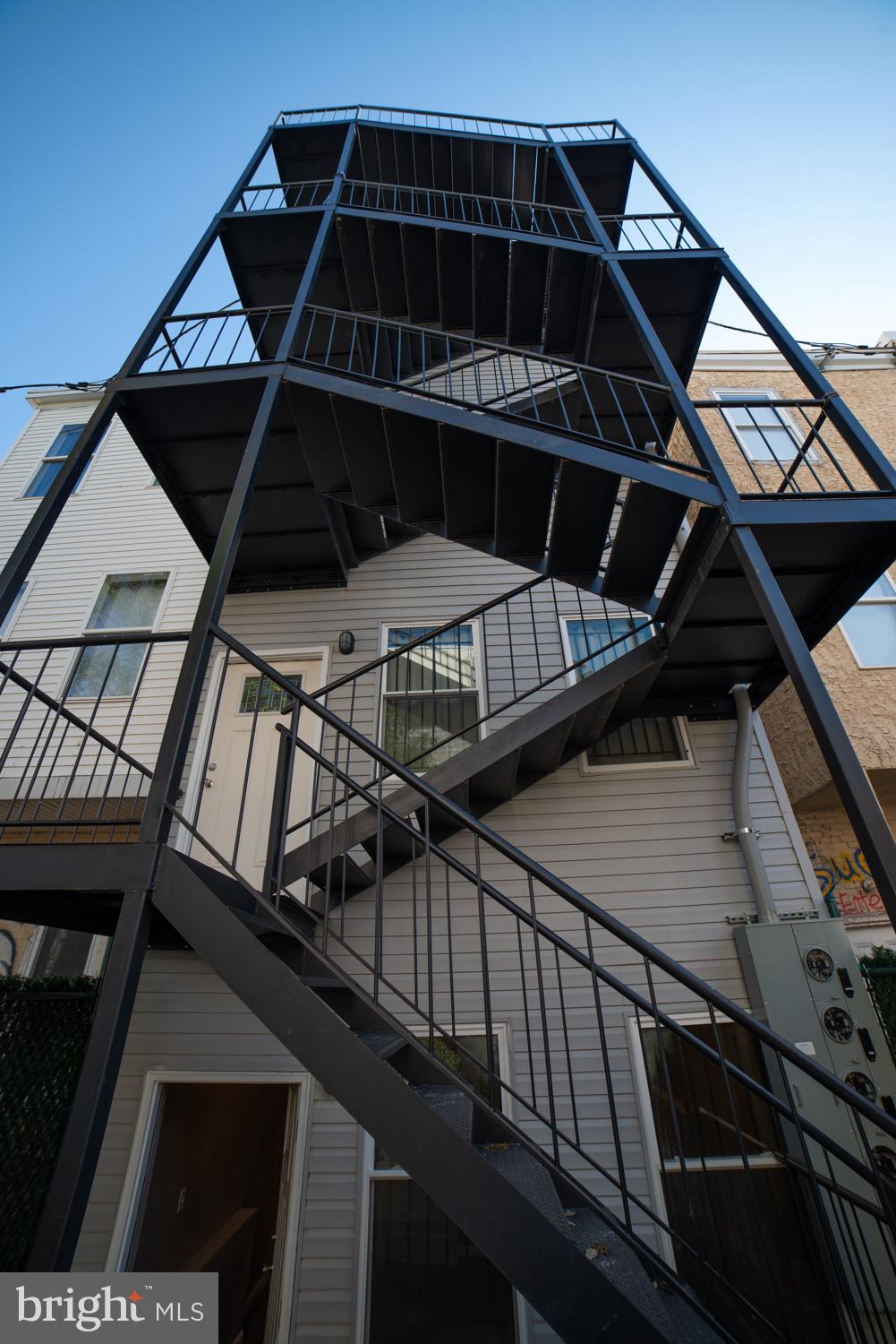 TEMPLE UNIVERSITY - Residential Lease