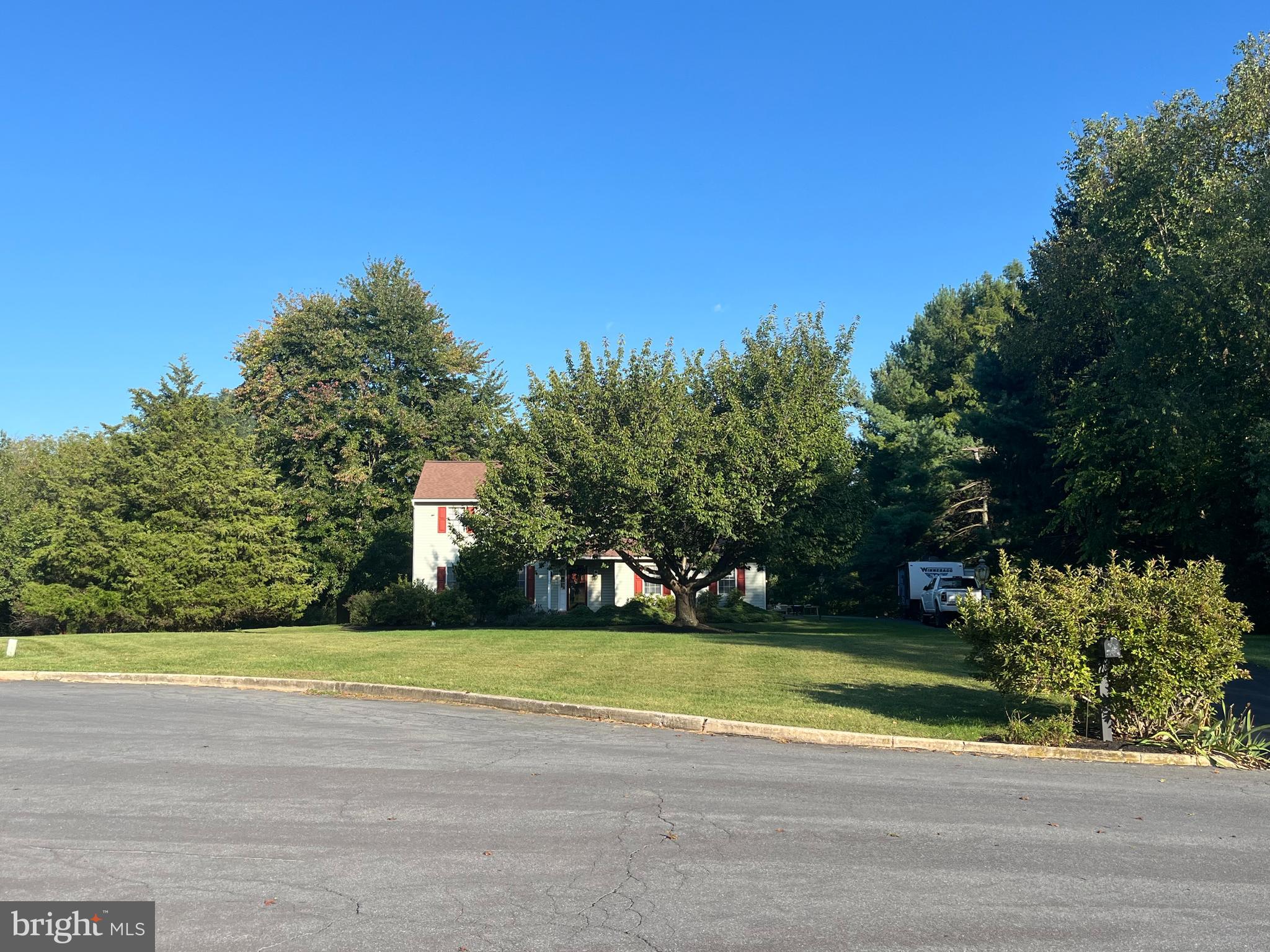 HILLS OVER PRATTS - Residential