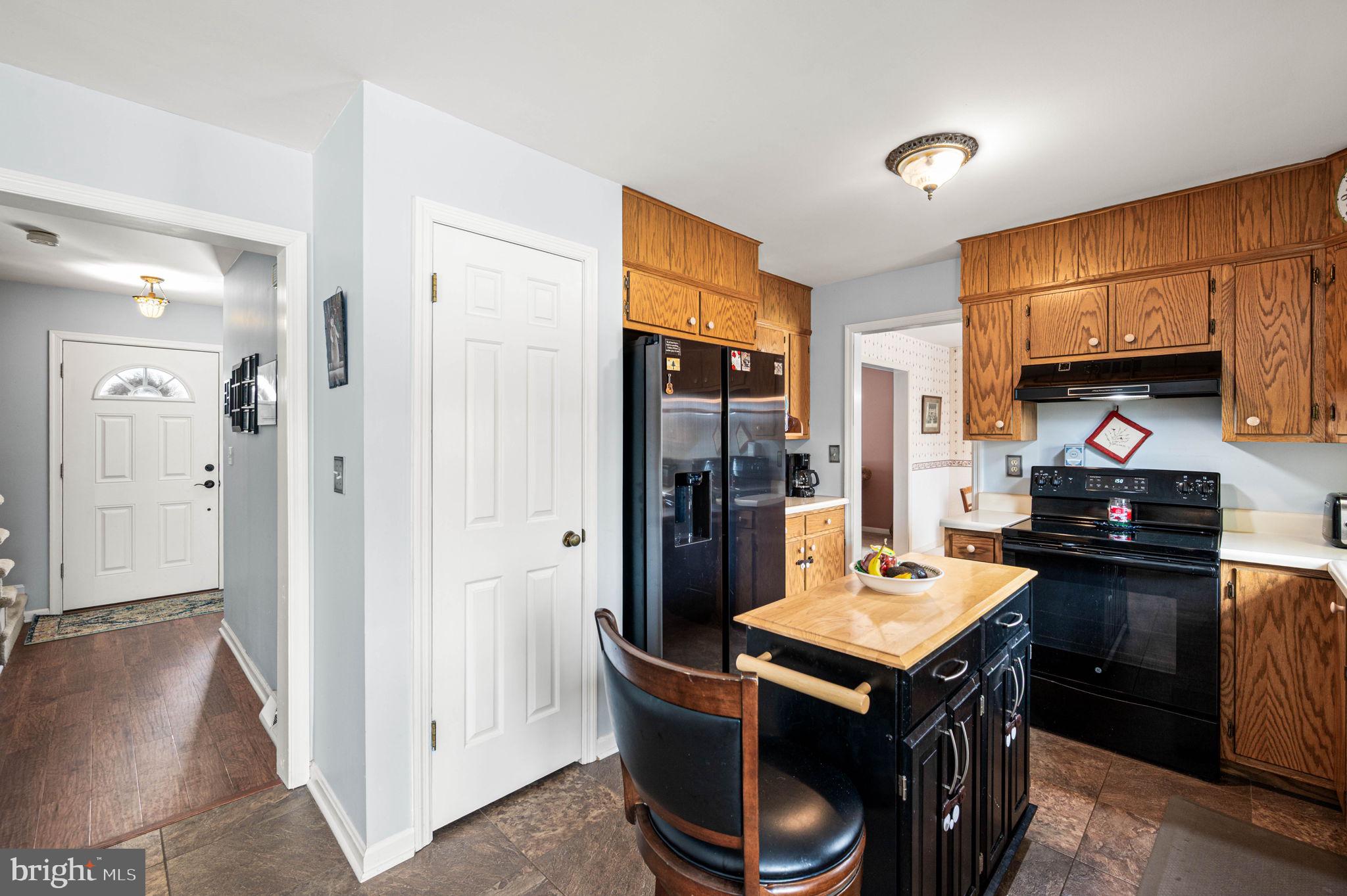 HILLS OVER PRATTS - Residential