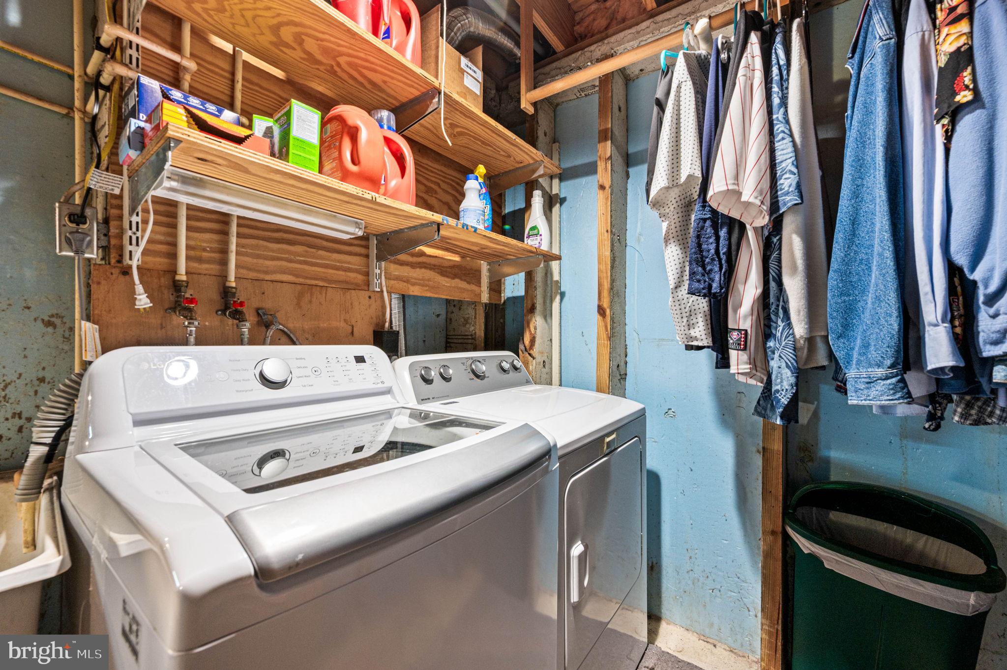 HILLS OVER PRATTS - Residential