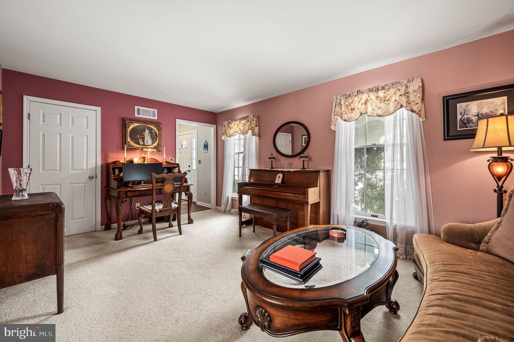 HILLS OVER PRATTS - Residential