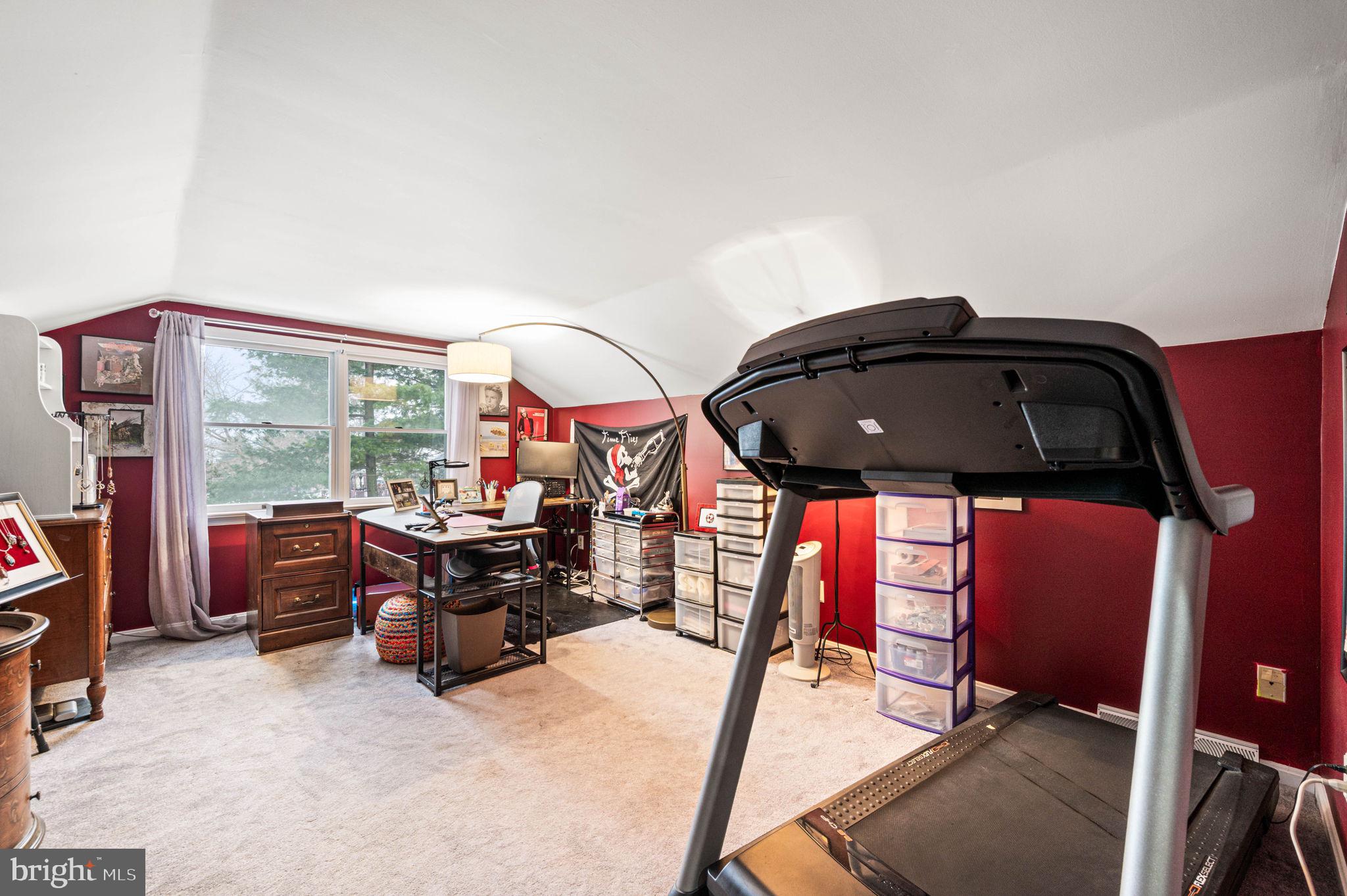 HILLS OVER PRATTS - Residential