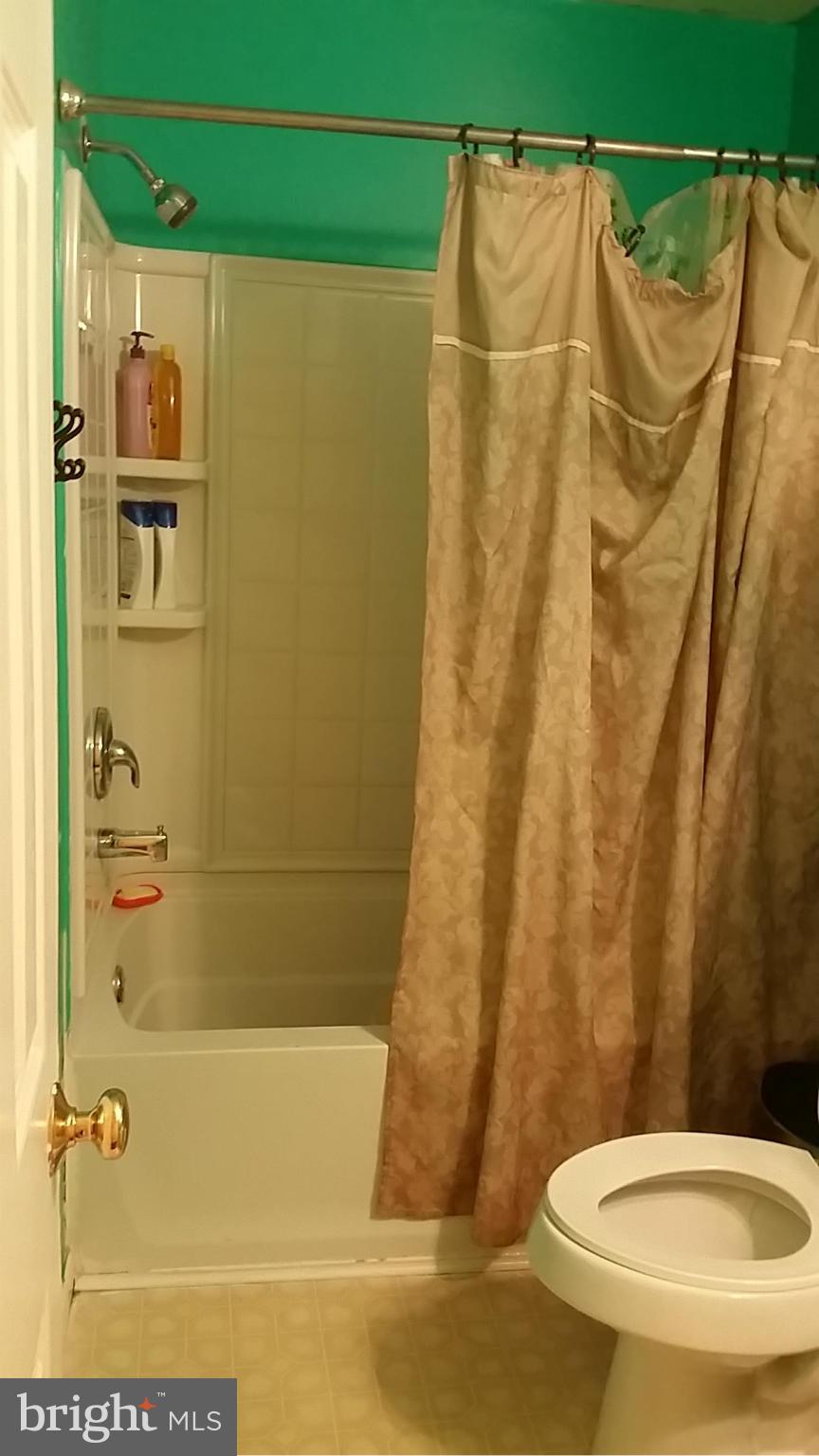 NOTTINGHAM VILLAGE - Residential