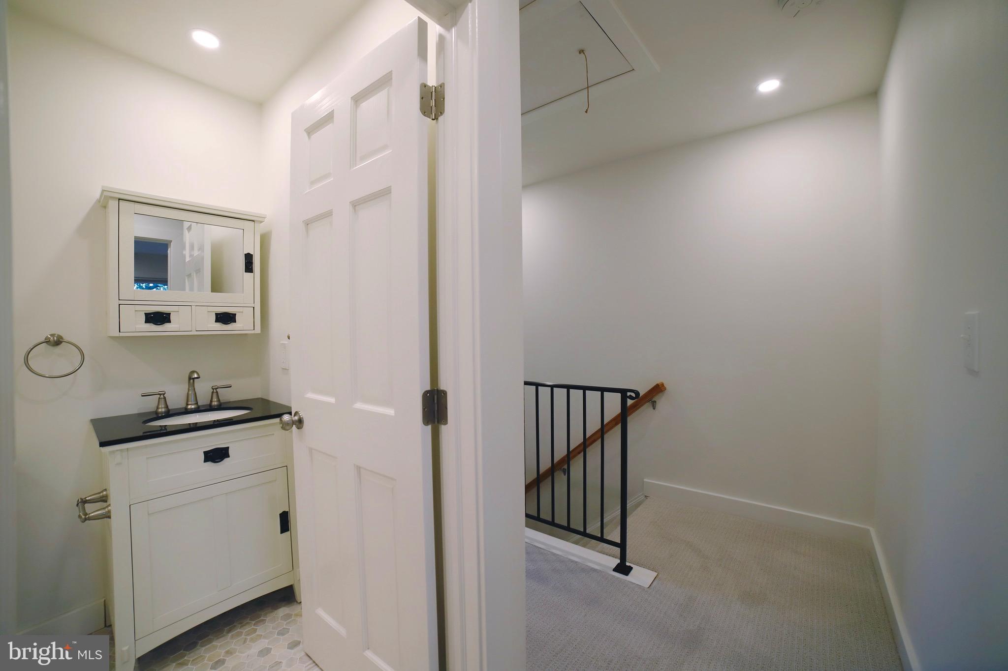 CEDAR RIDGE - Residential