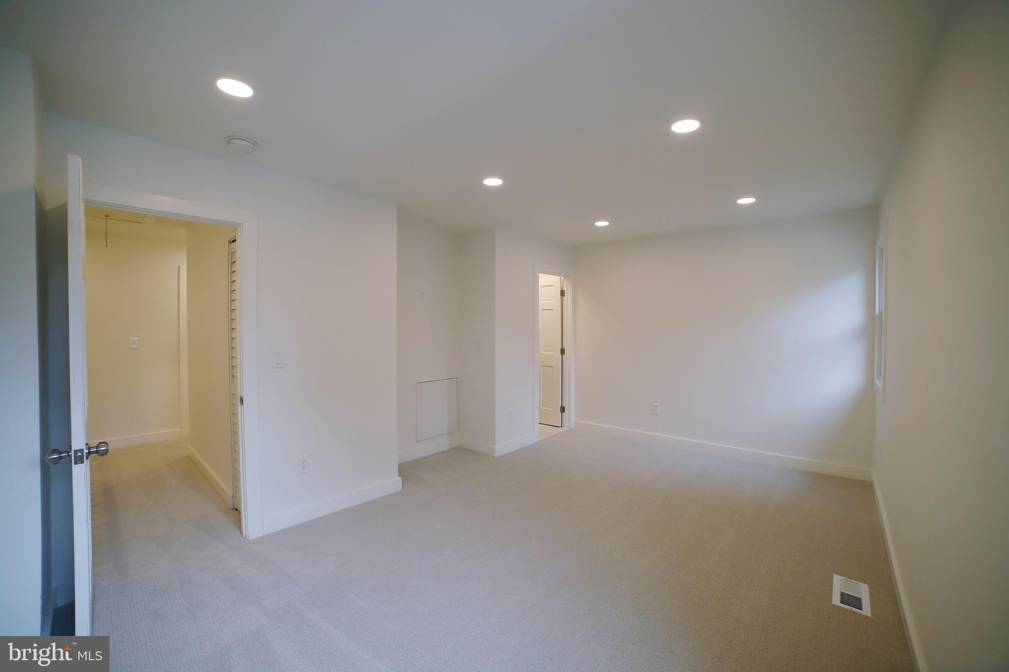 CEDAR RIDGE - Residential