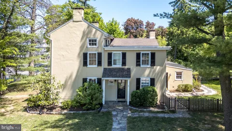 1 Village Way, Plymouth Meeting, PA MLS: PAMC2178802