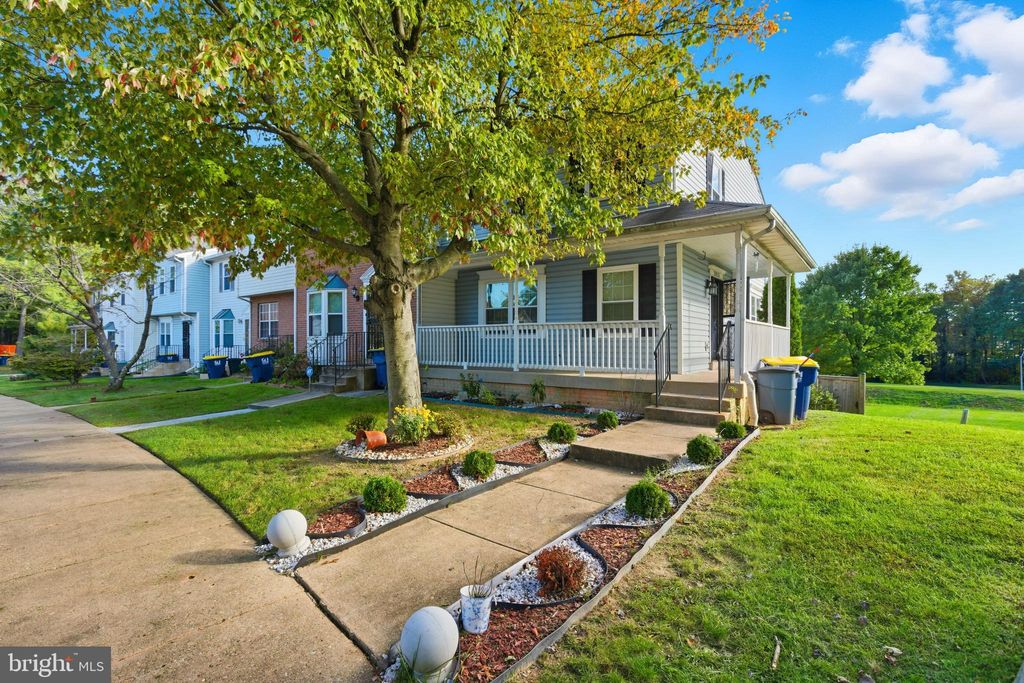 Photo of 2913 Hobblebush Court, LANHAM, MD 20706 (MLS # MDPG2180218)