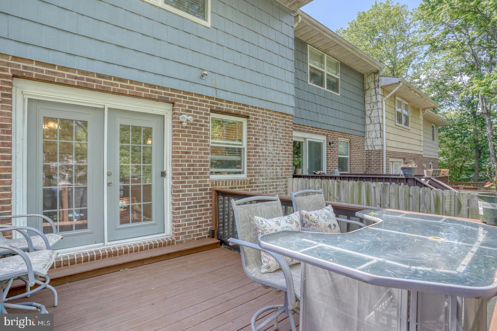 CAPTAINS GATE TOWNHOUSES - Residential