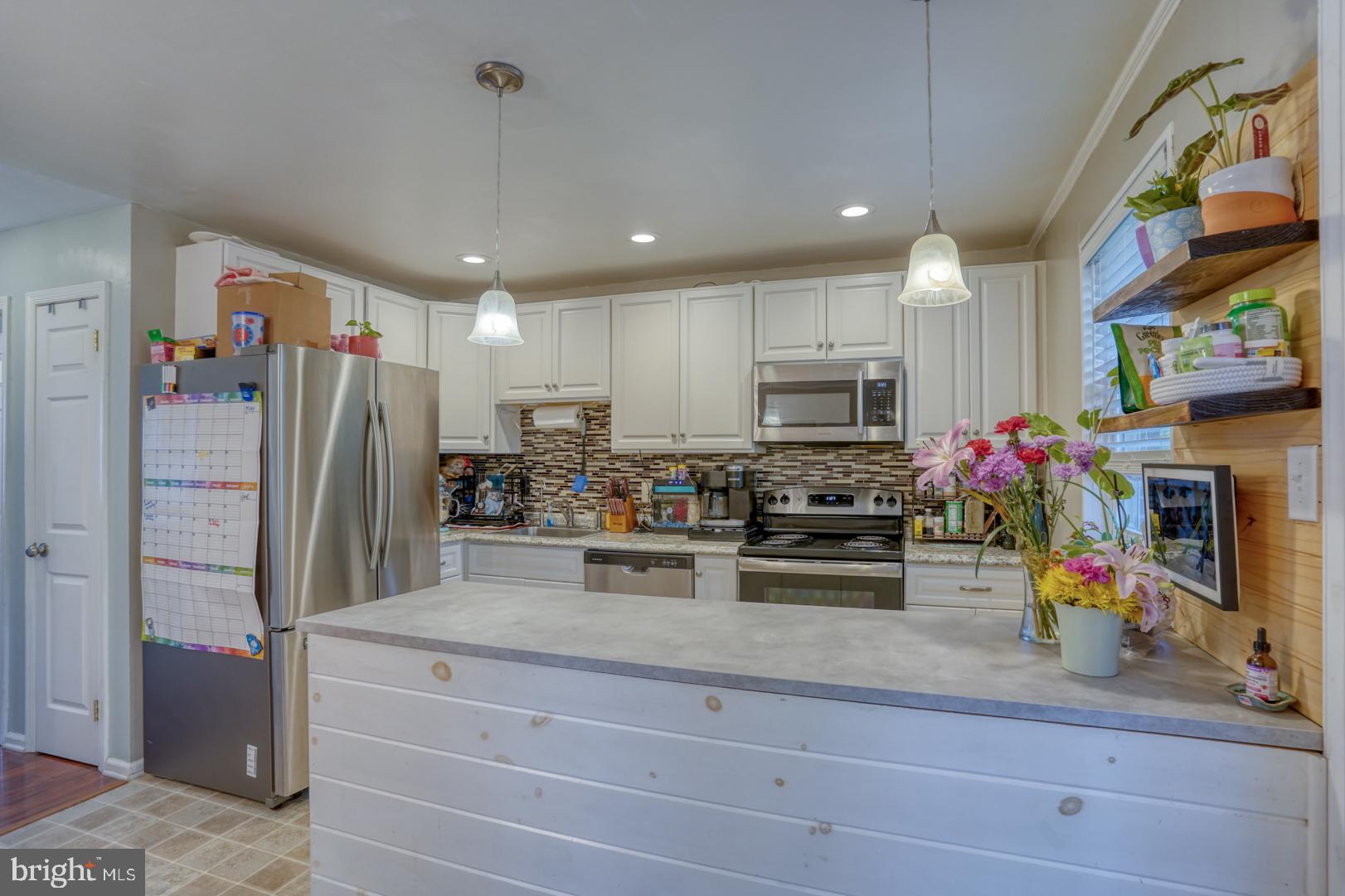 CAPTAINS GATE TOWNHOUSES - Residential