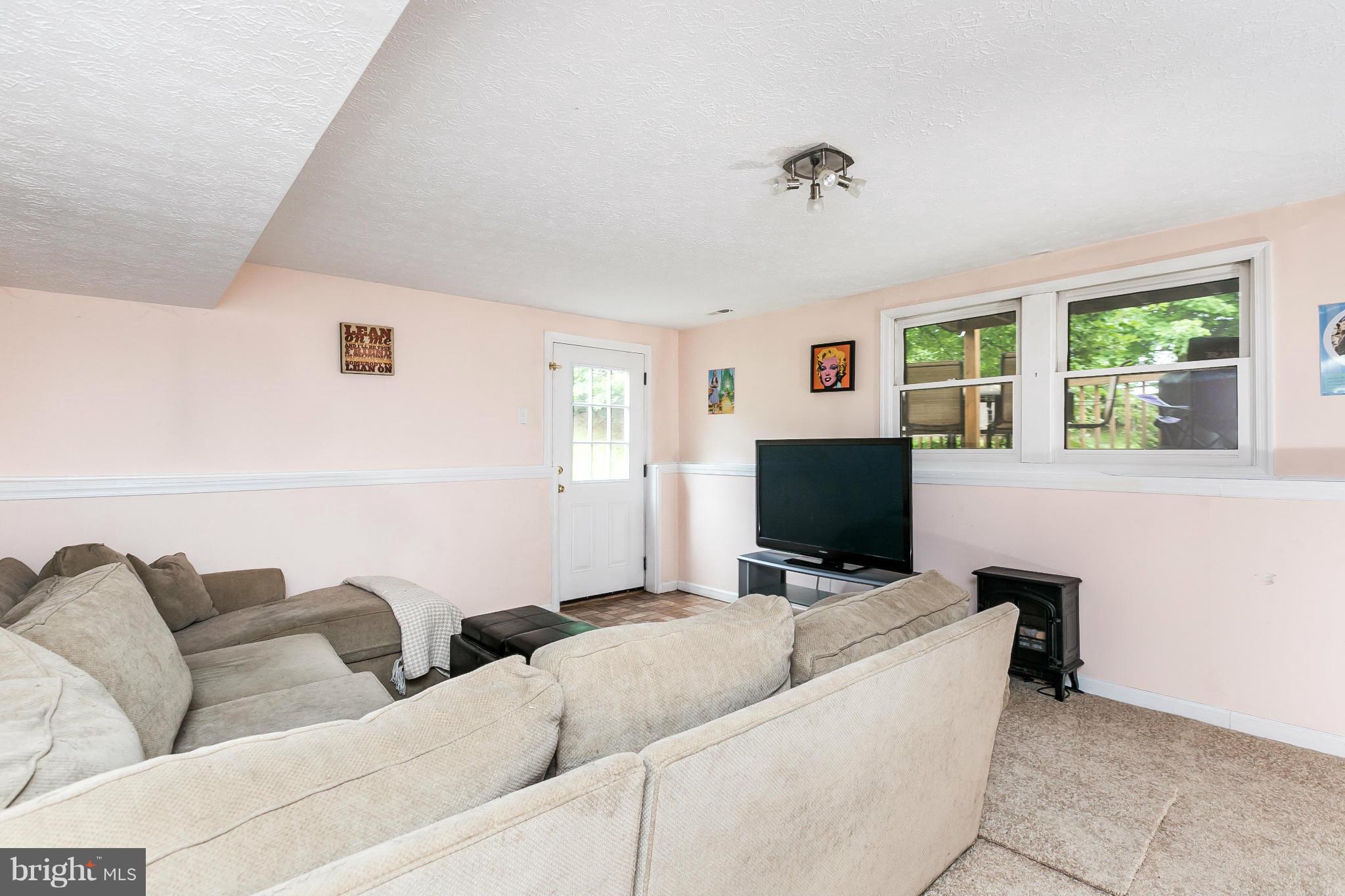 CEDAR ACRES - Residential