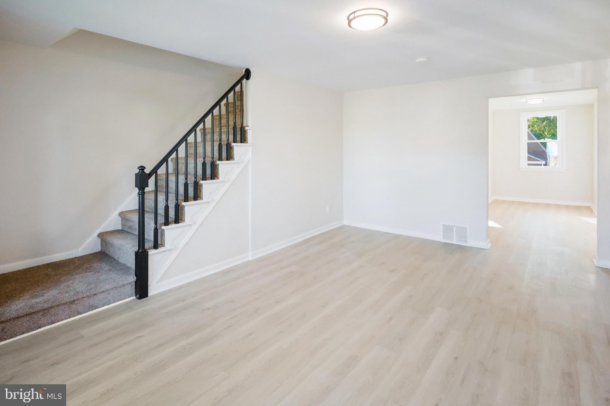 832 TAYLOR DRIVE
