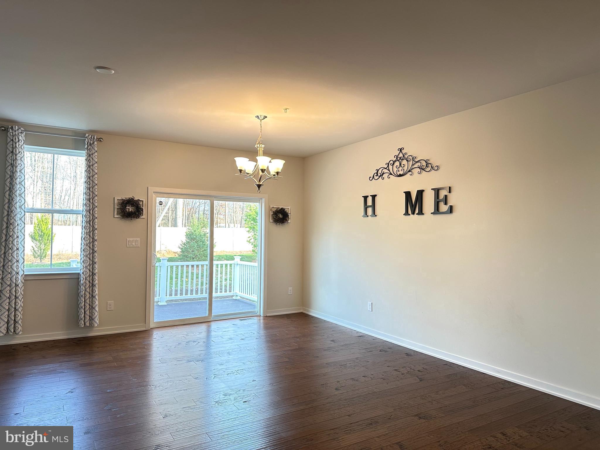 WALNUT CREEK AT MONT - Residential