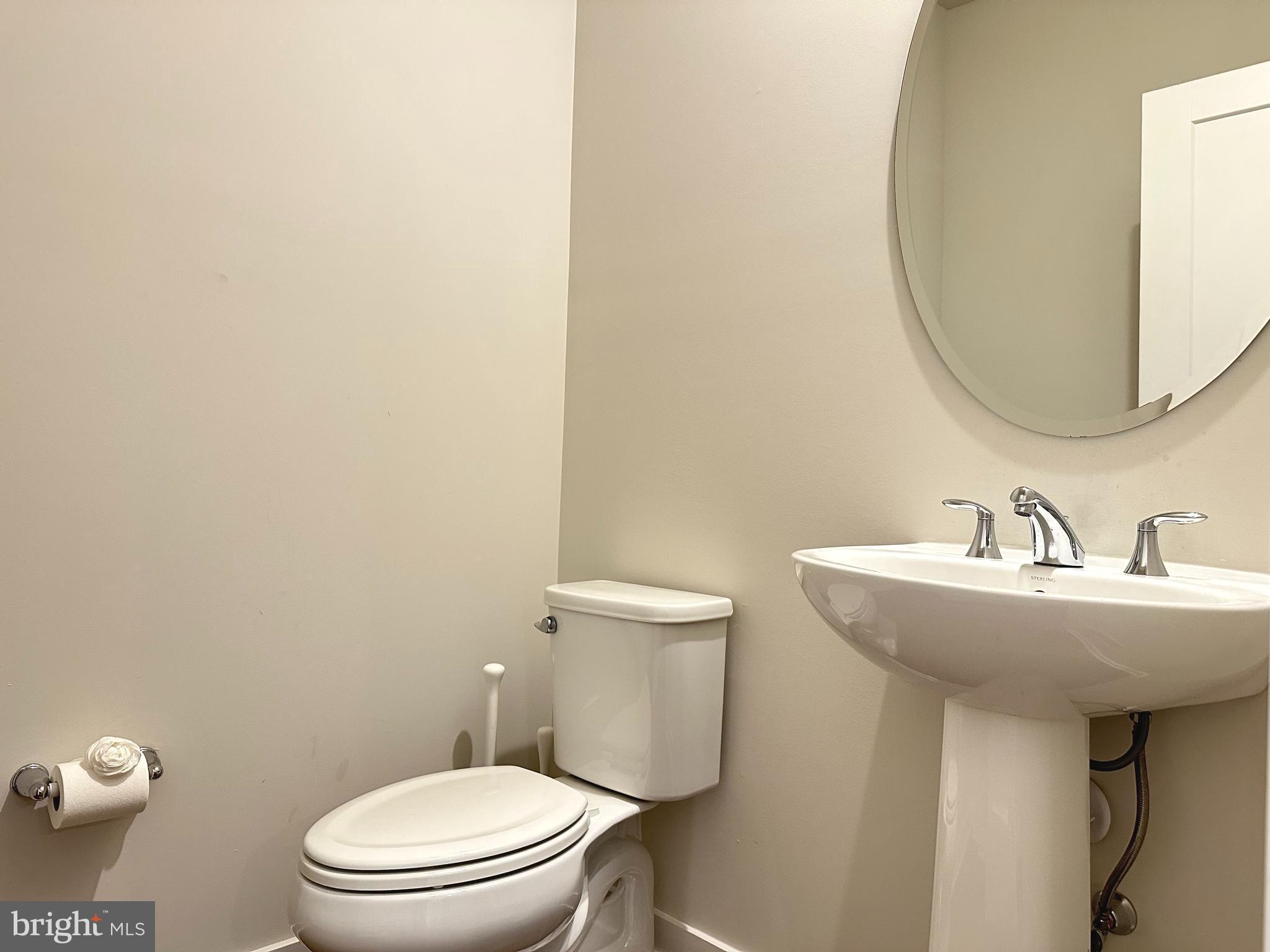 WALNUT CREEK AT MONT - Residential