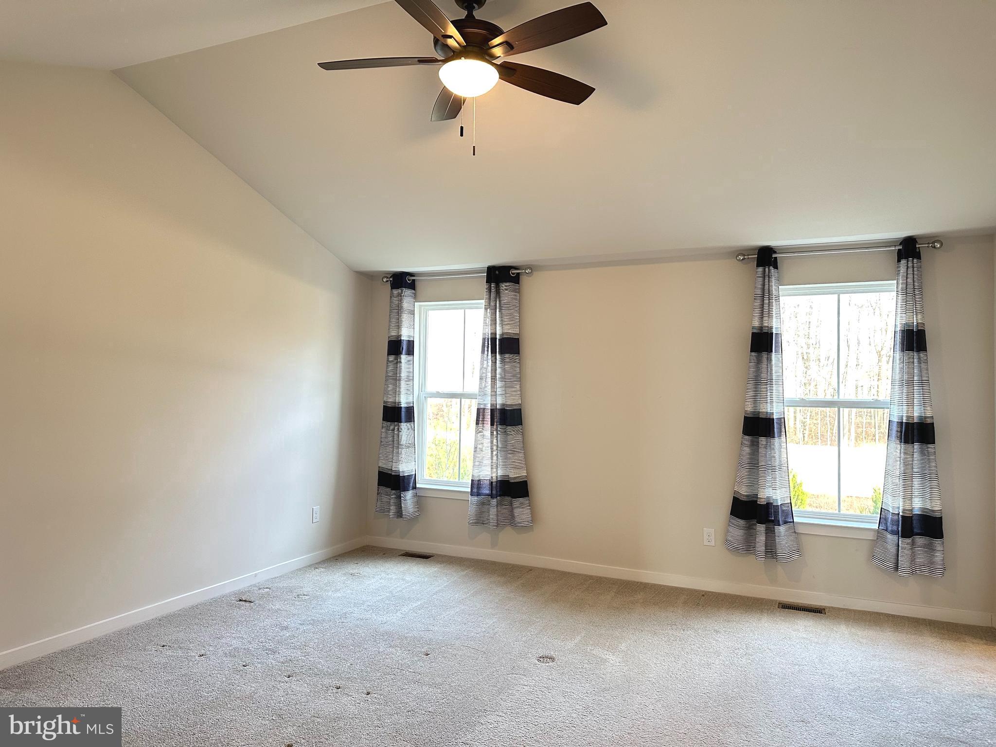 WALNUT CREEK AT MONT - Residential