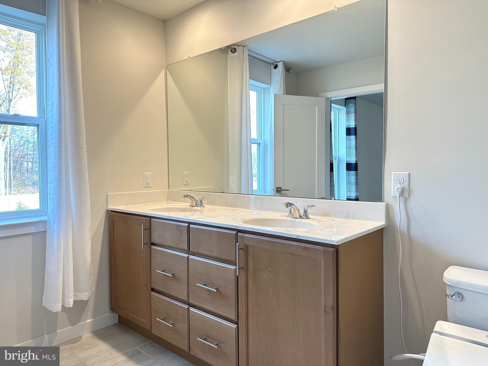 WALNUT CREEK AT MONT - Residential