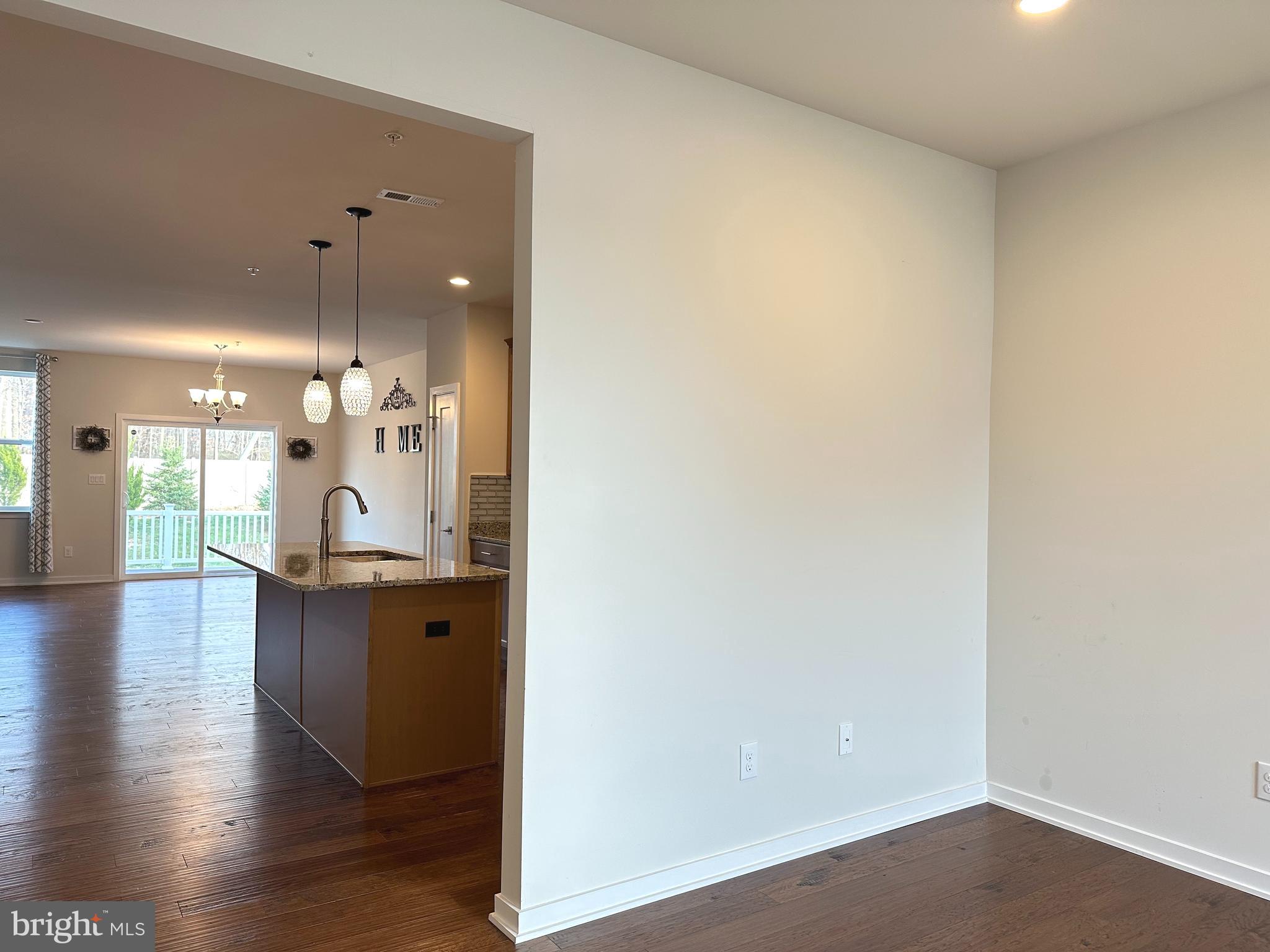 WALNUT CREEK AT MONT - Residential