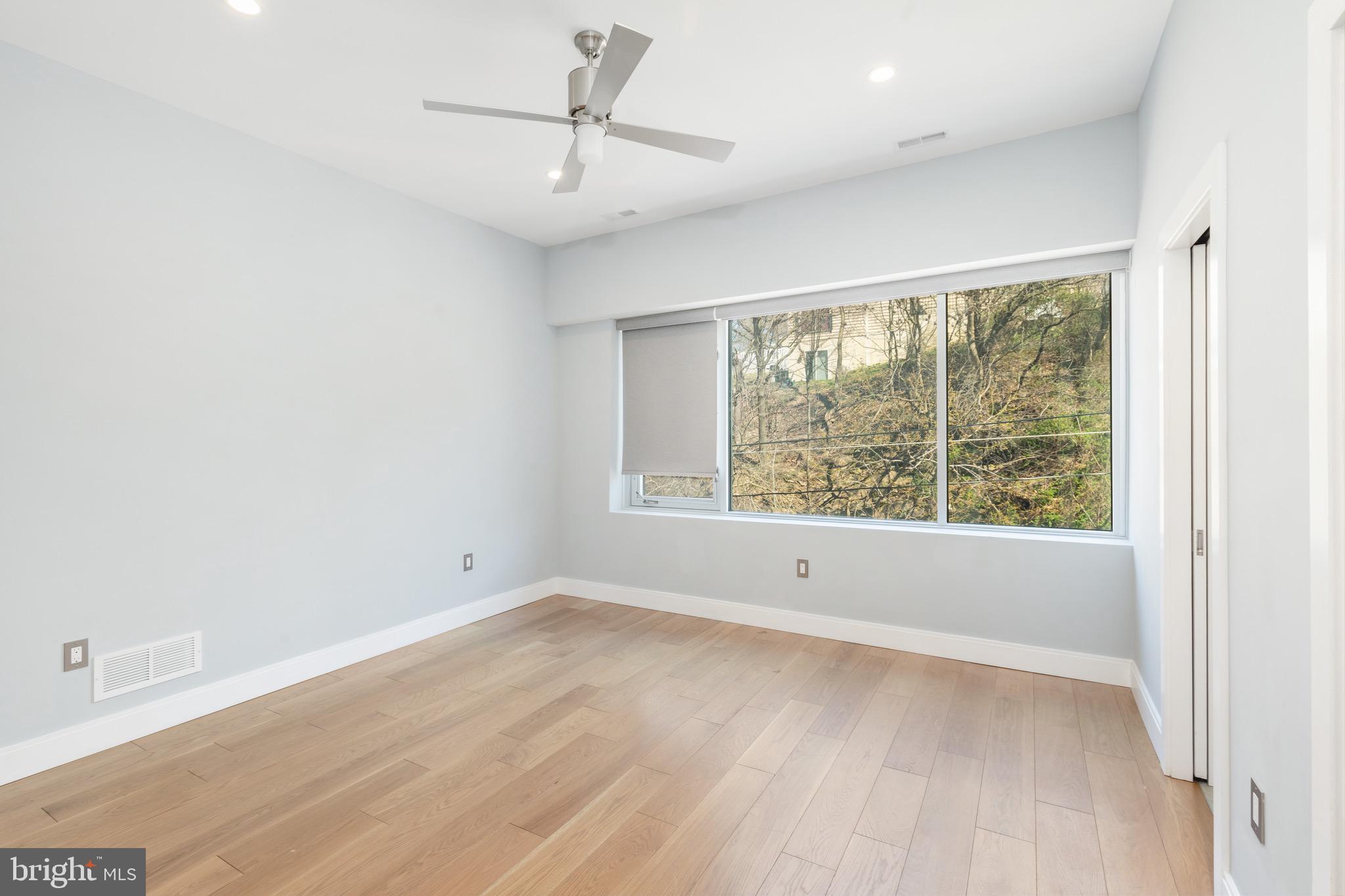 MANAYUNK - Residential