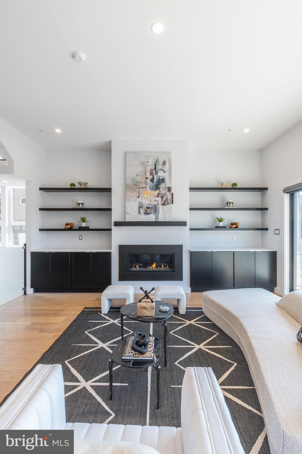 MANAYUNK - Residential