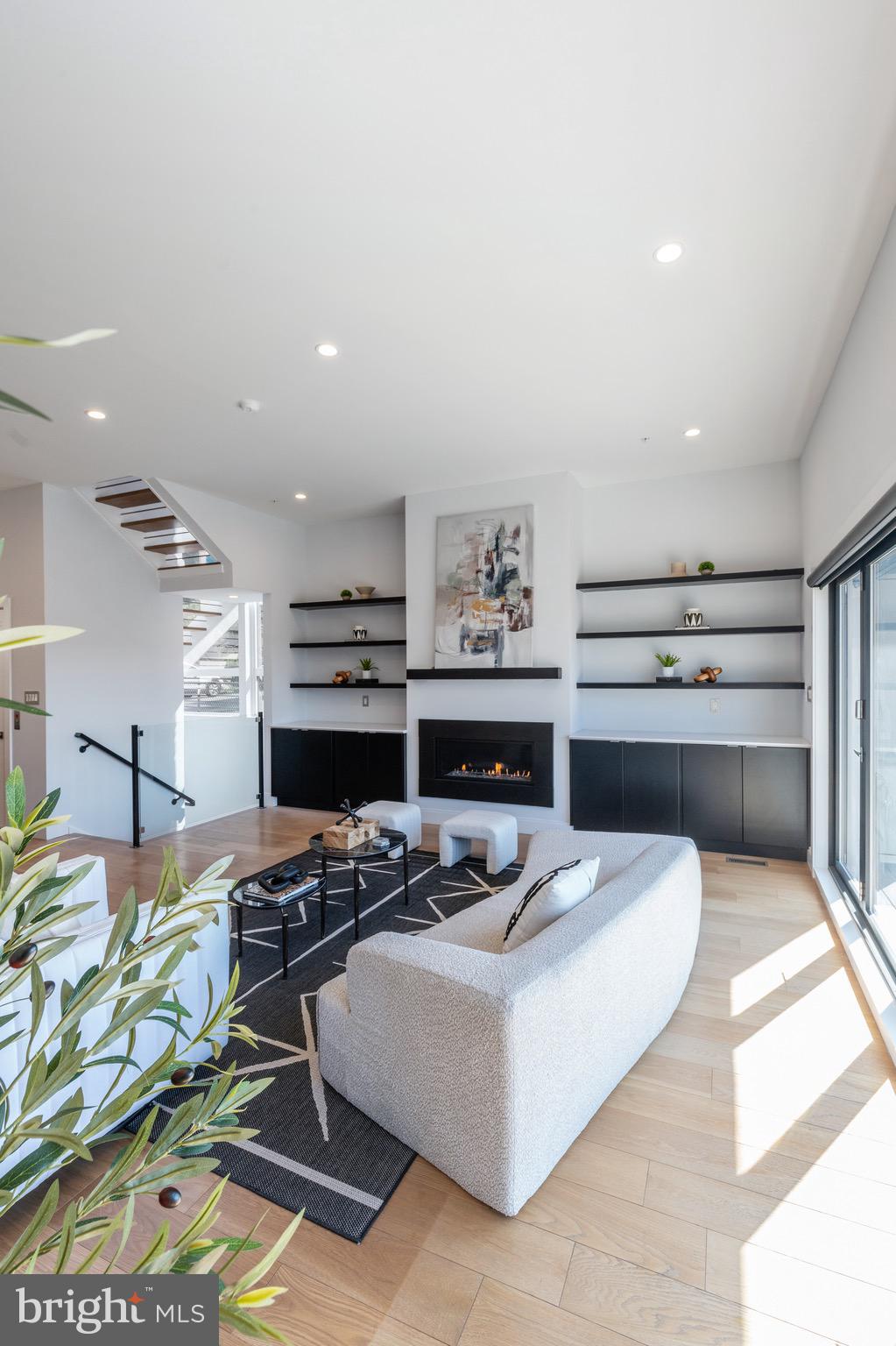 MANAYUNK - Residential