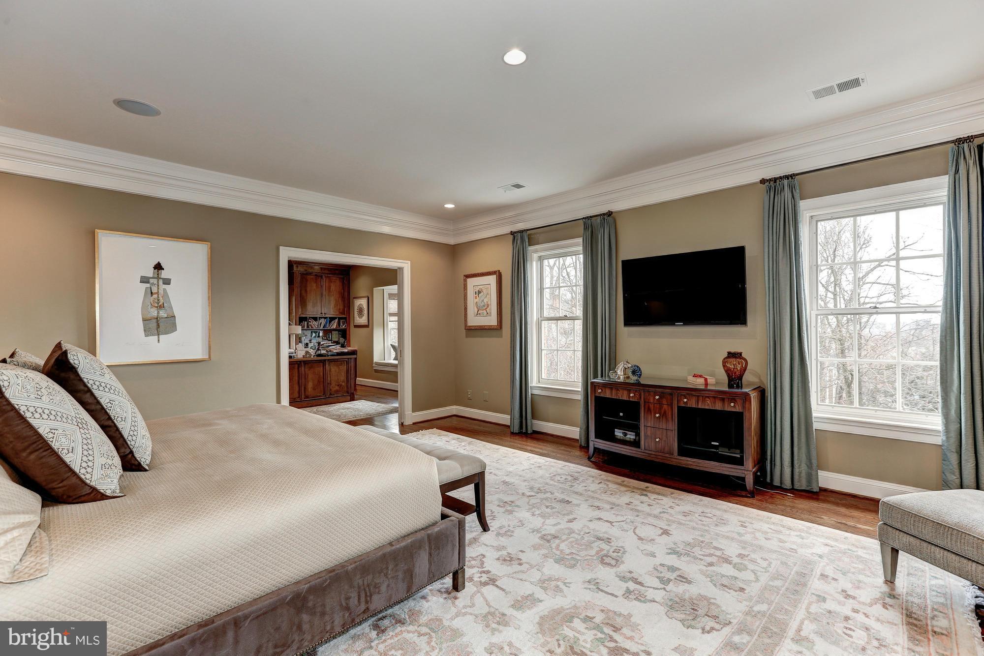 GEORGETOWN - Residential