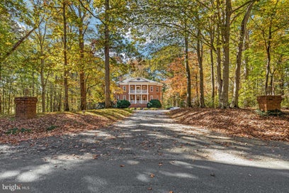 7632 KINCHELOE ROAD CLIFTON VA 20124