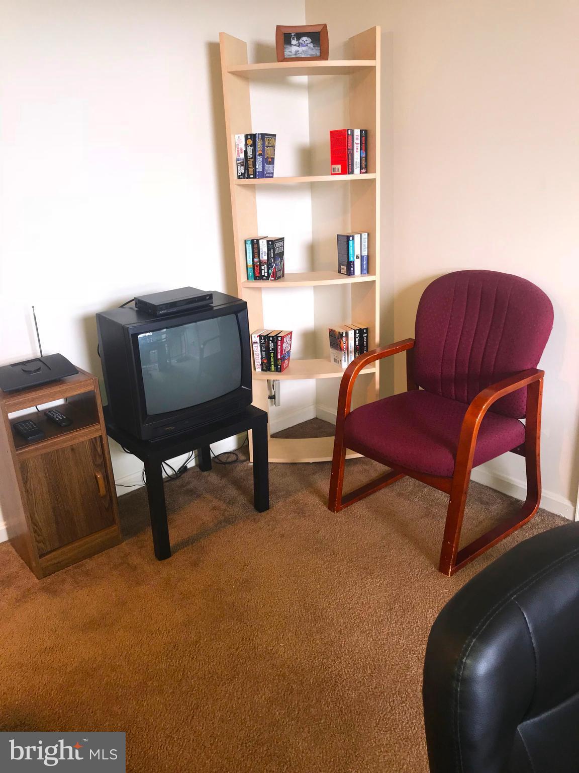 VISTAS AT LAUREL LAKES - Residential