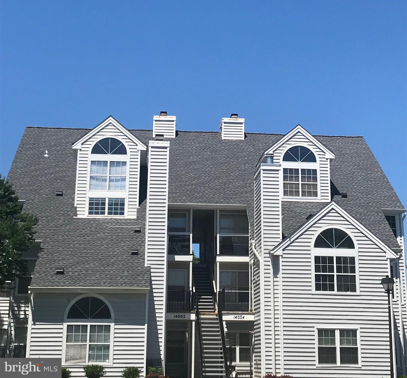 VISTAS AT LAUREL LAKES - Residential