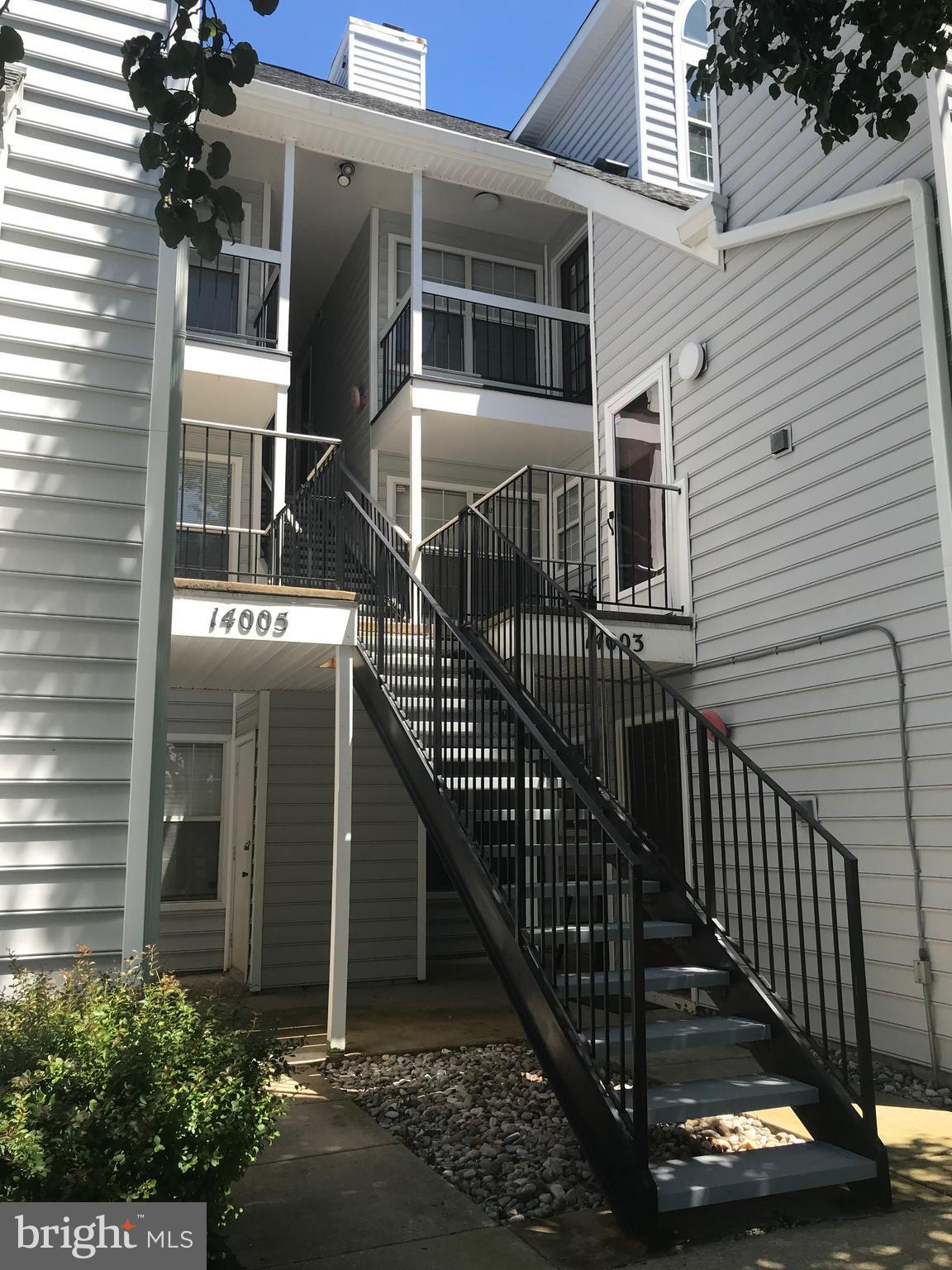 VISTAS AT LAUREL LAKES - Residential