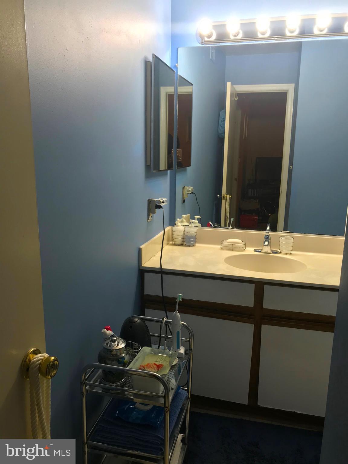 VISTAS AT LAUREL LAKES - Residential