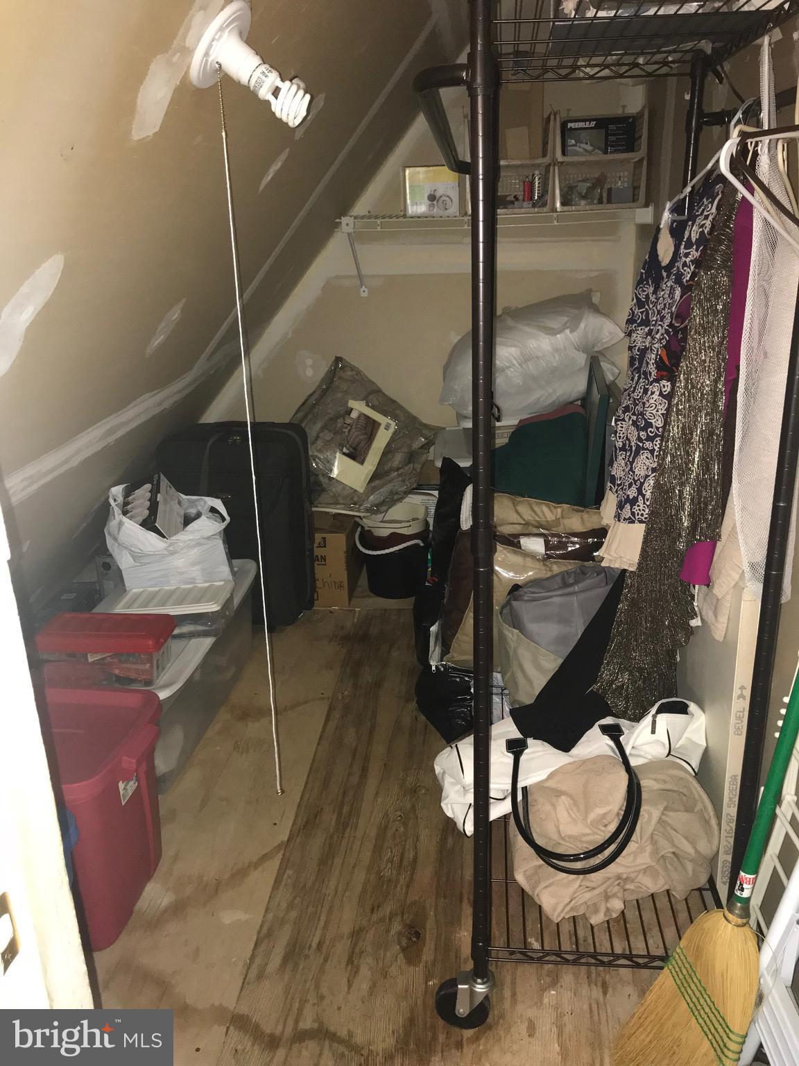 VISTAS AT LAUREL LAKES - Residential