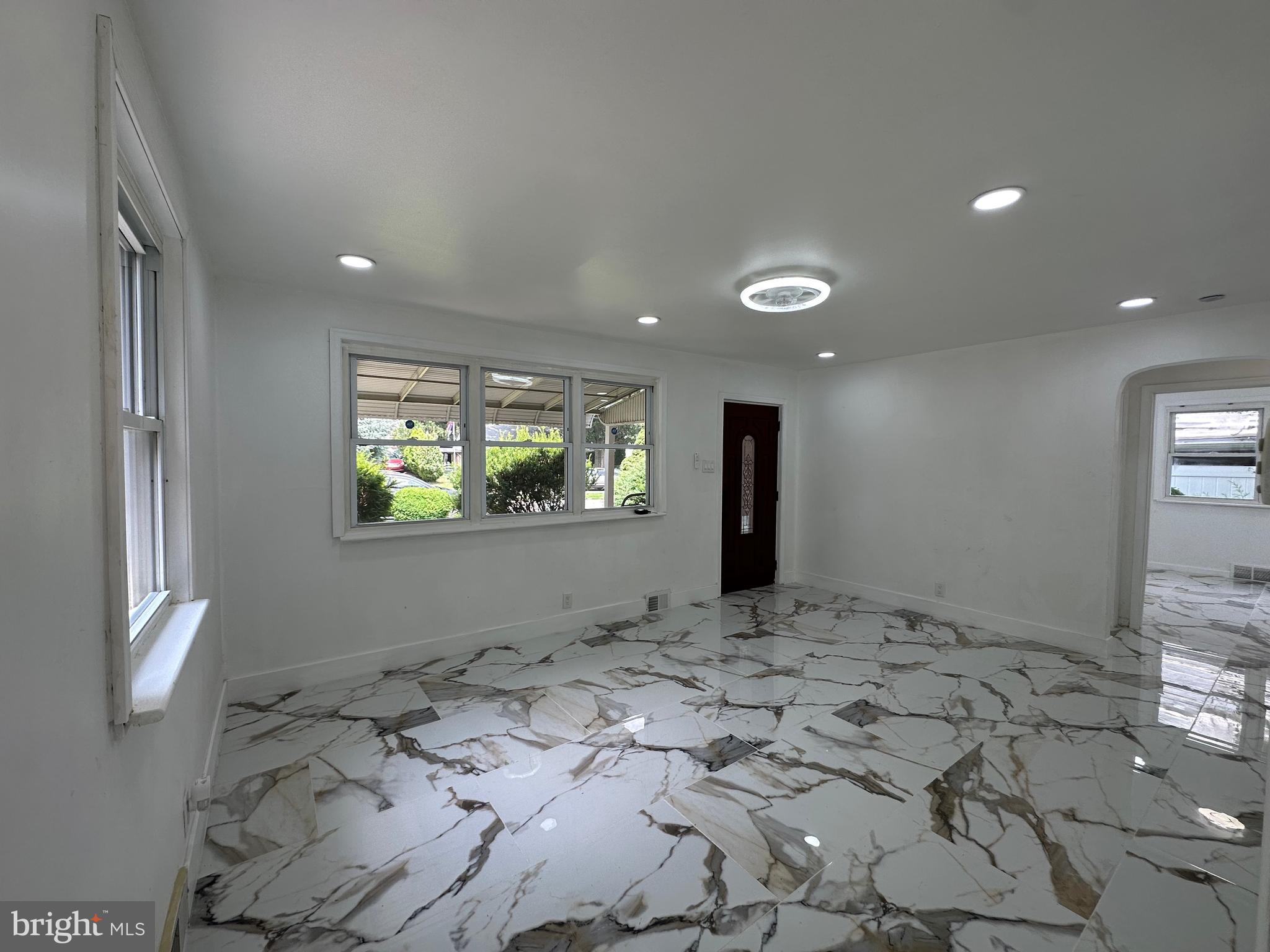 SOMERTON - Residential Lease