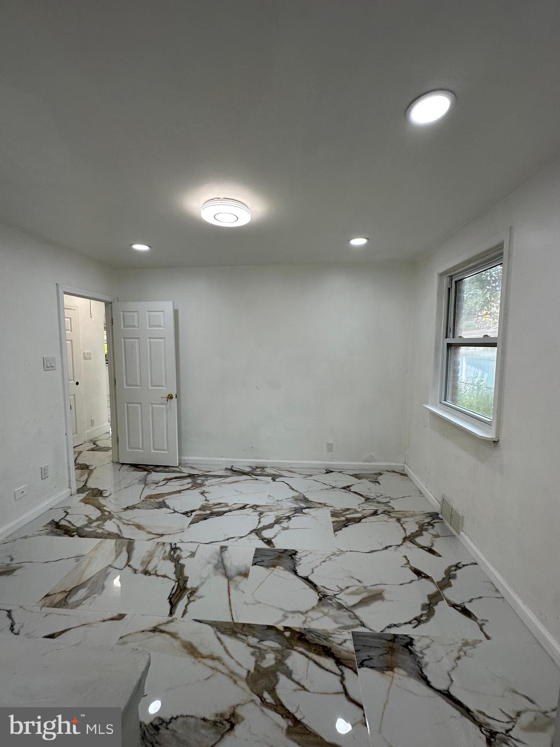 SOMERTON - Residential Lease