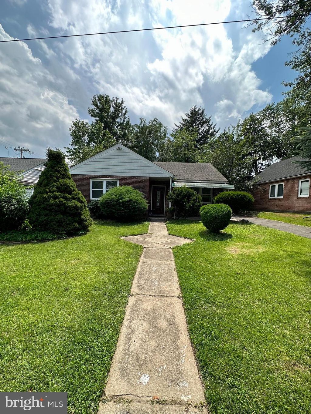 Photo of 682 Rennard Street, PHILADELPHIA, PA 19116 (MLS # PAPH2555880)