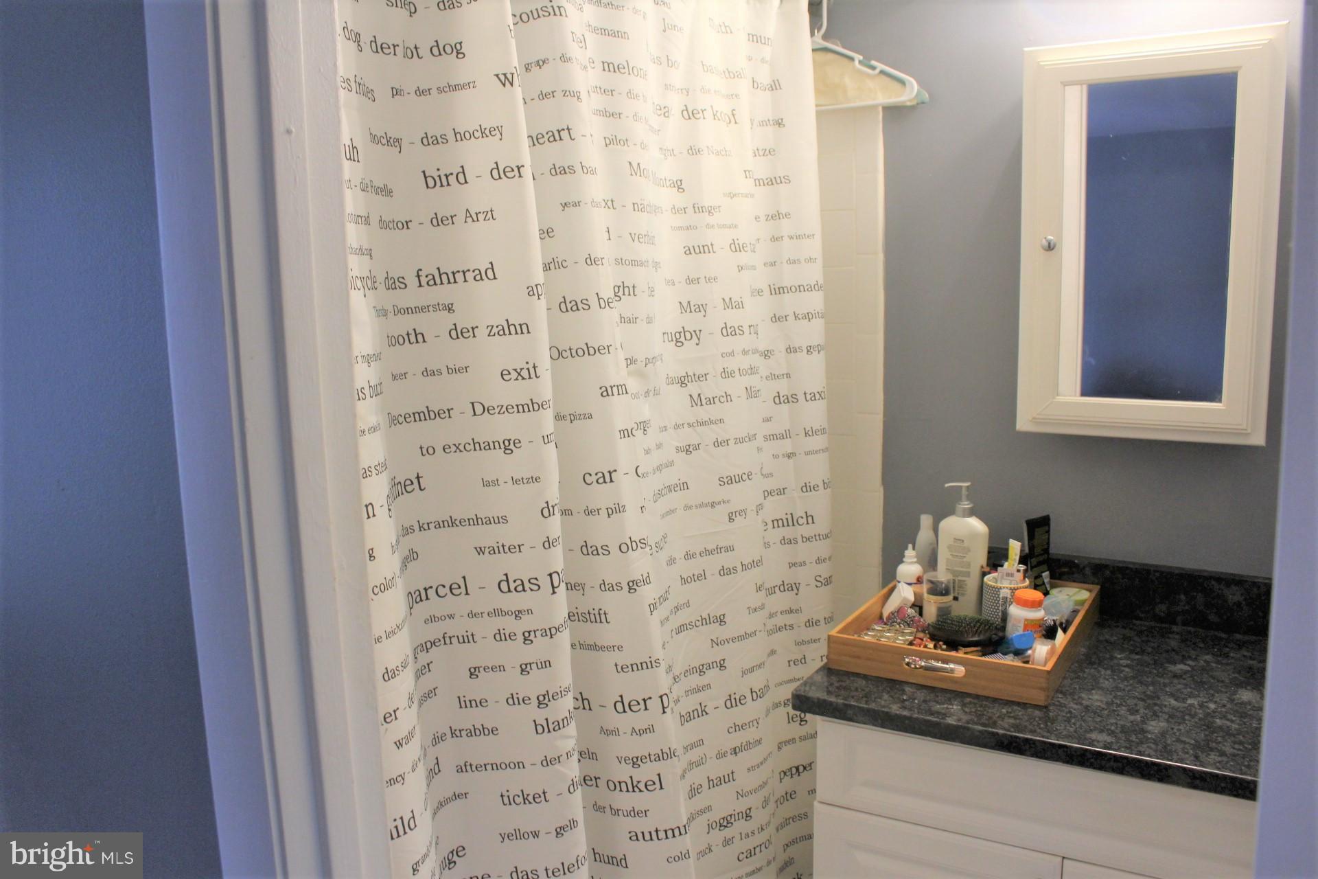 ELIZABETHS LANDING - Residential