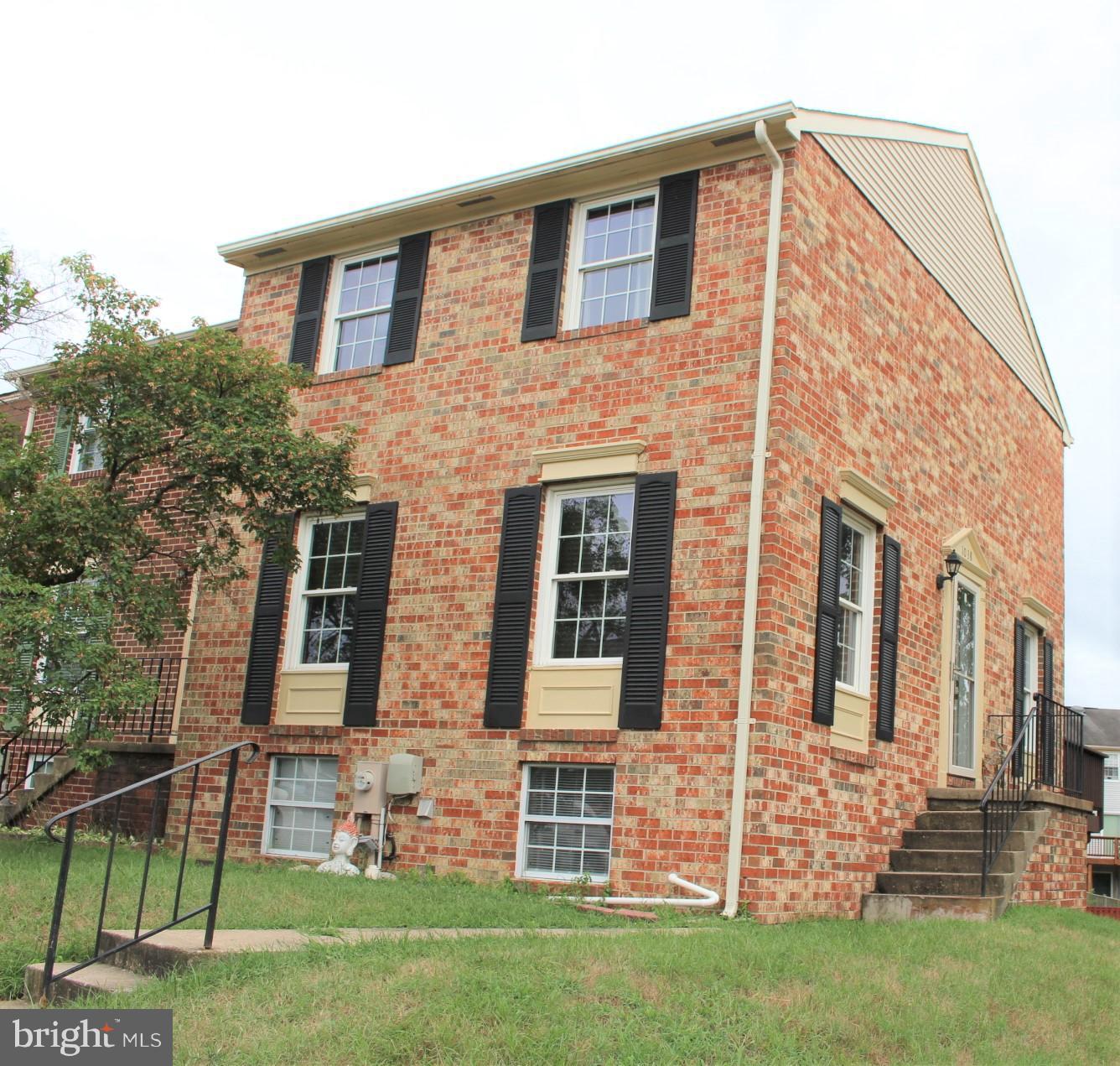 ELIZABETHS LANDING - Residential