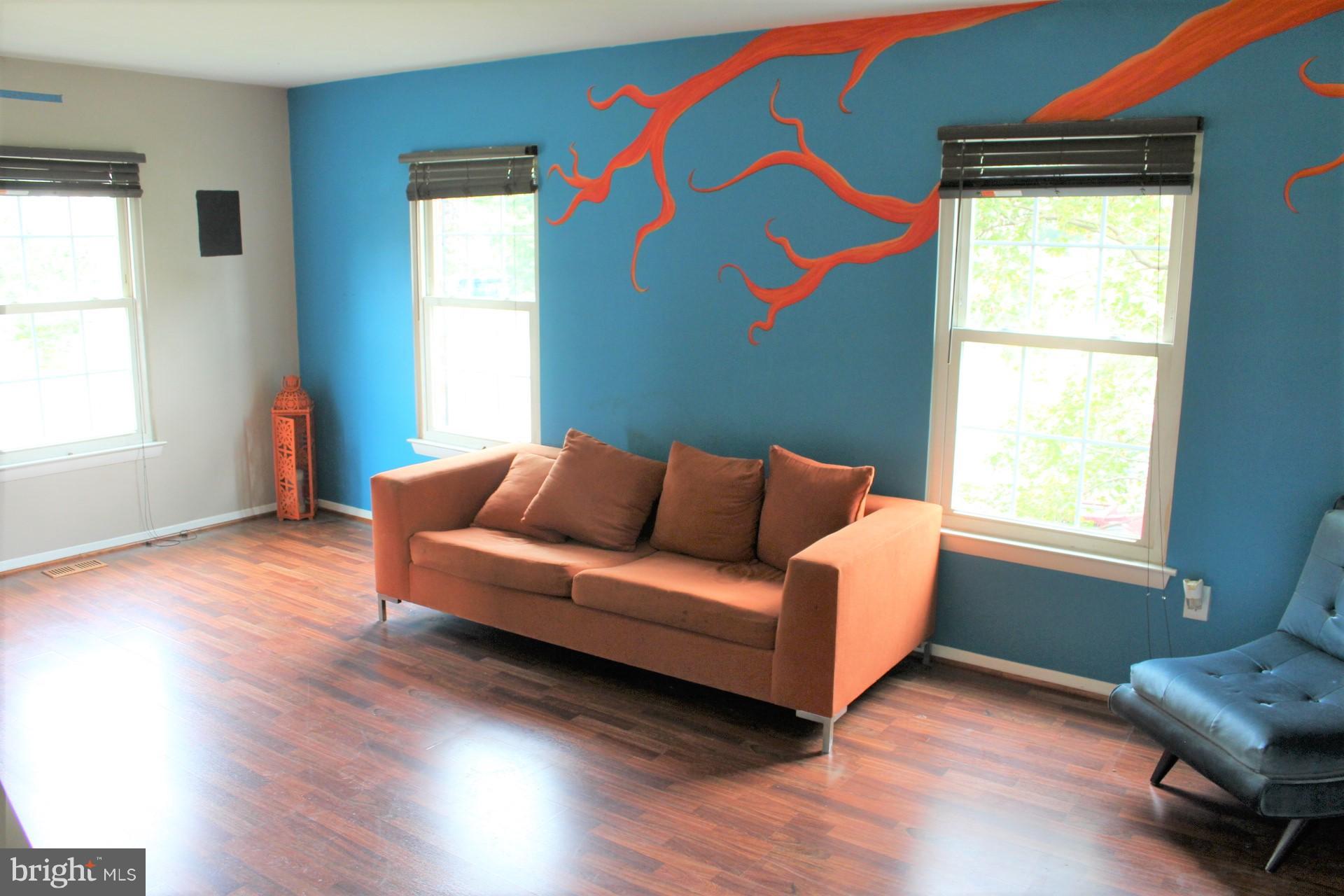 ELIZABETHS LANDING - Residential