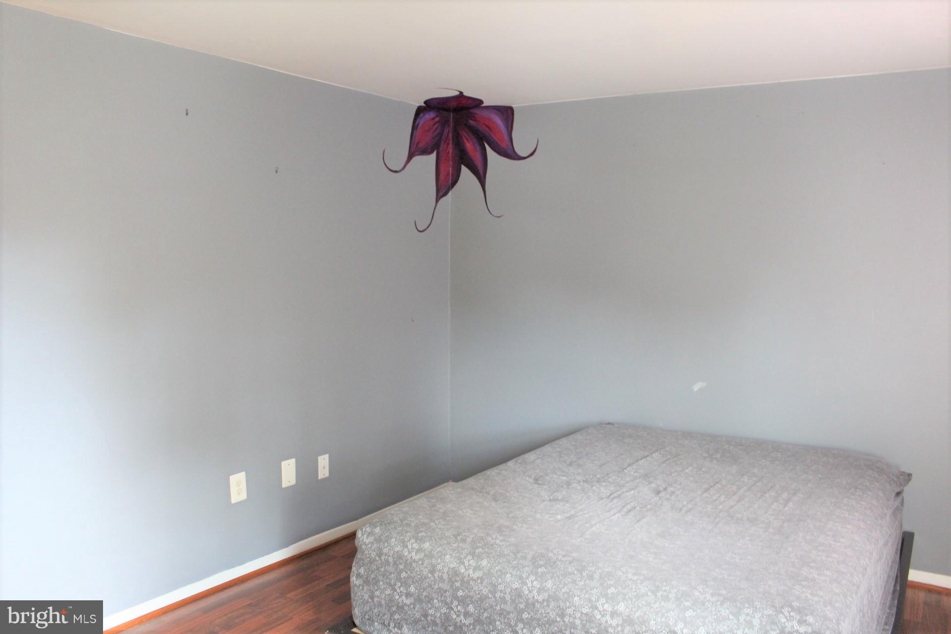 ELIZABETHS LANDING - Residential