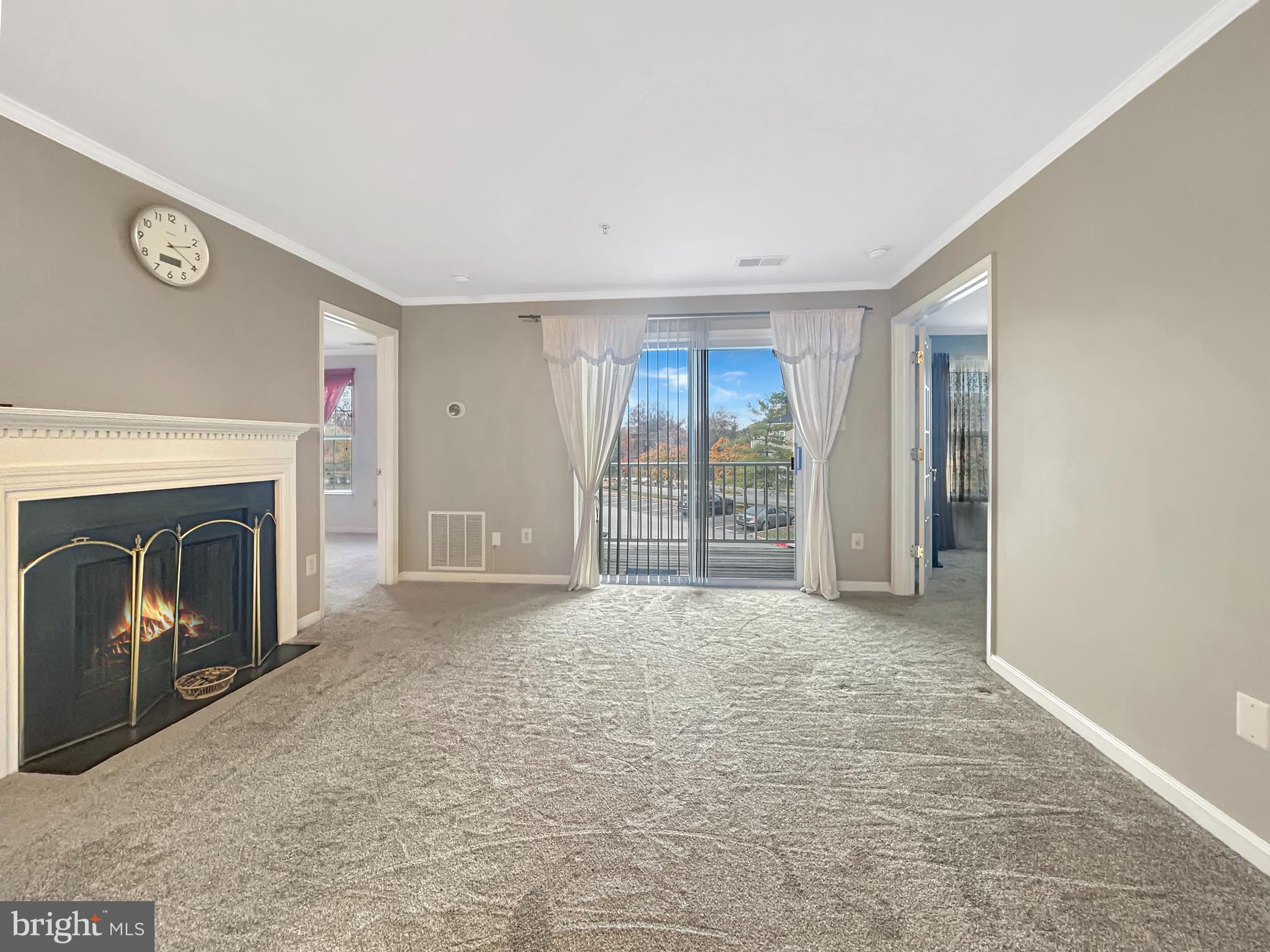 GATEWAY COMMERCE CENTER - Residential Lease