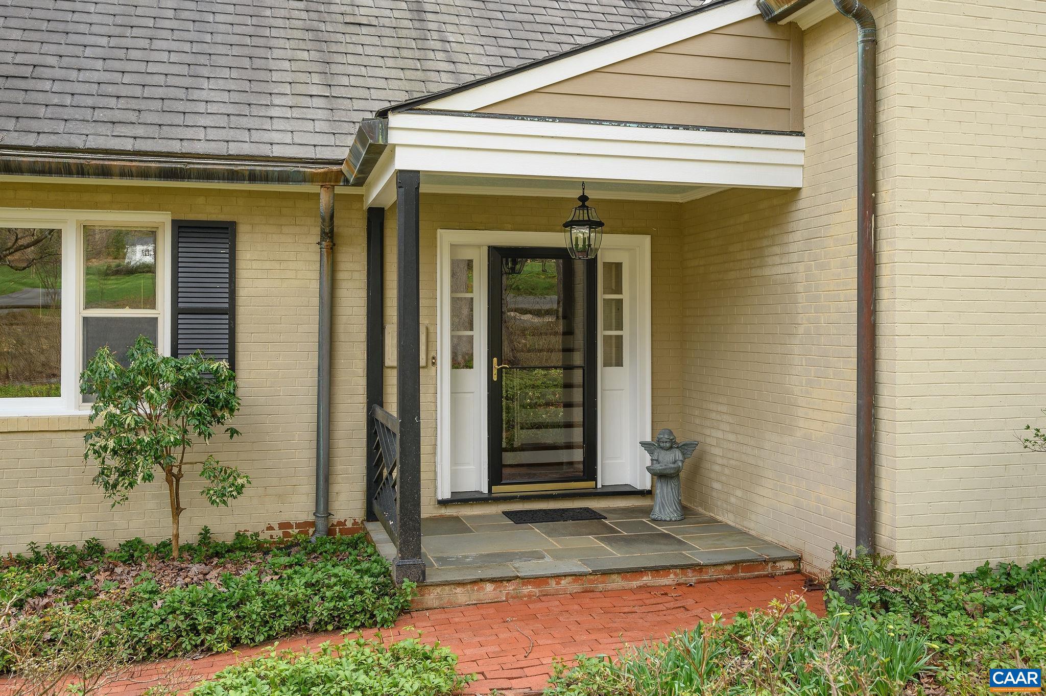 EDNAM FOREST - Residential