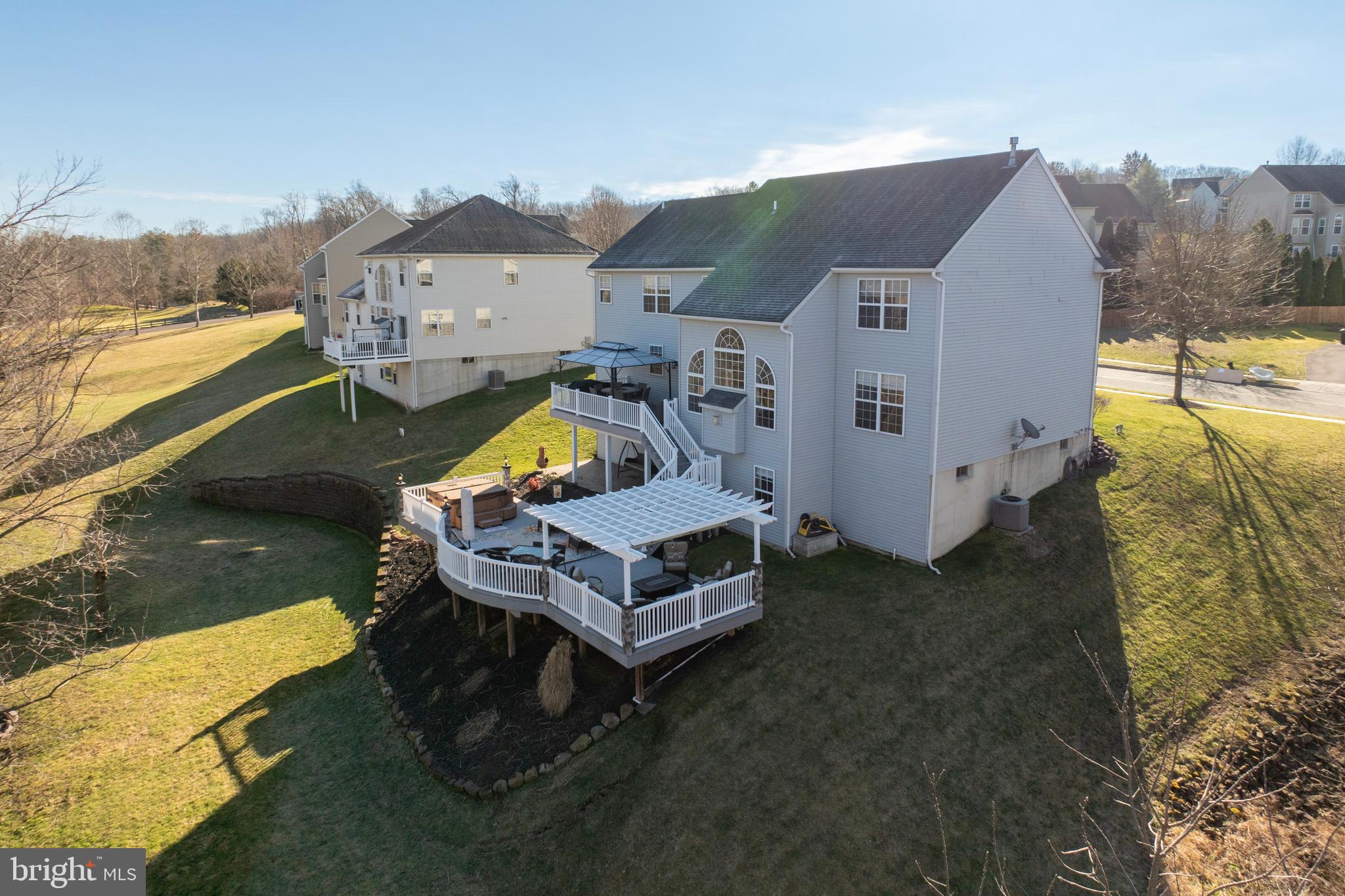 BELLA VISTA - Residential